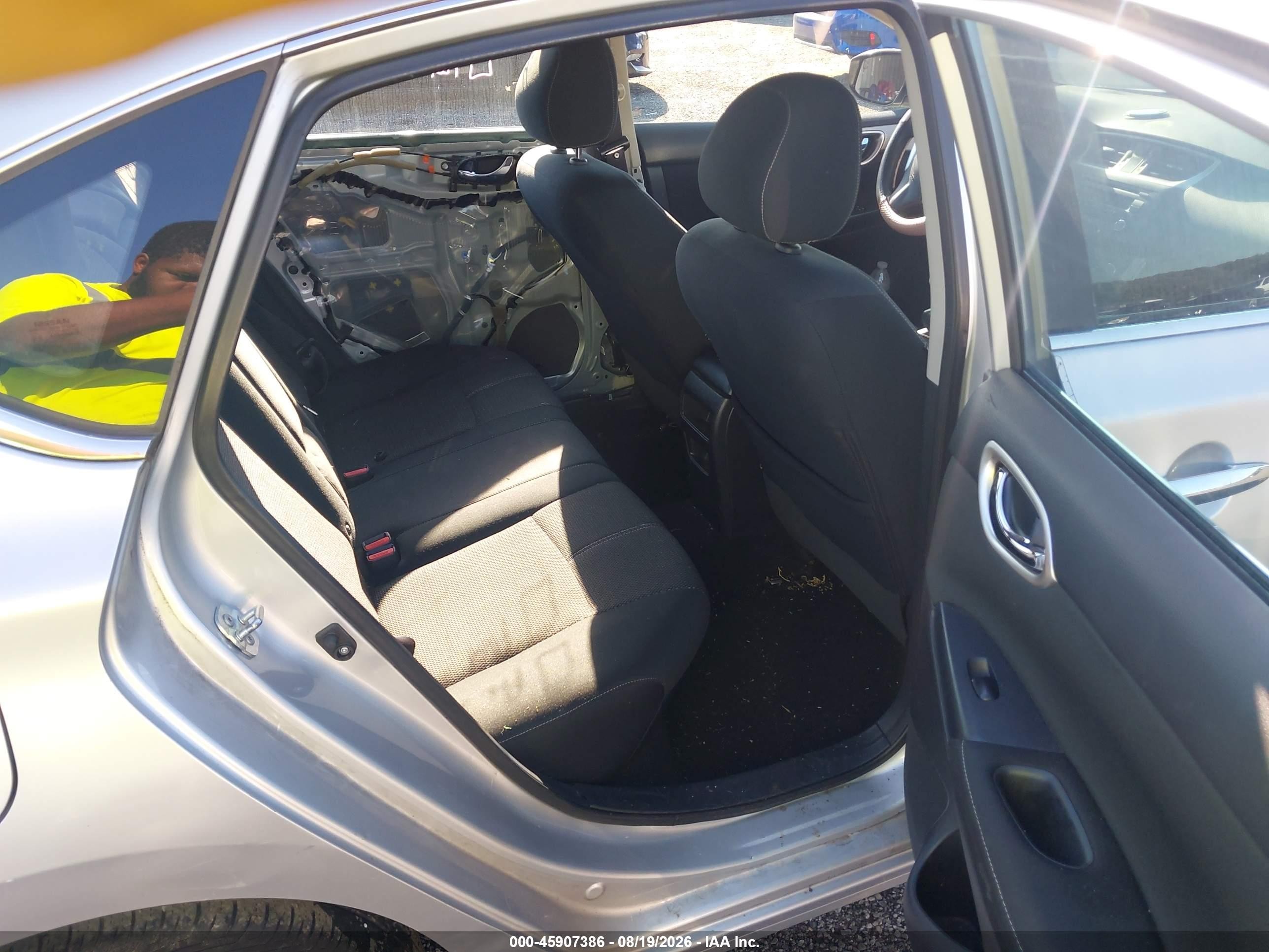 2014 Nissan Sentra Fe+ S Silver vin: 3N1AB7AP2EY334288
