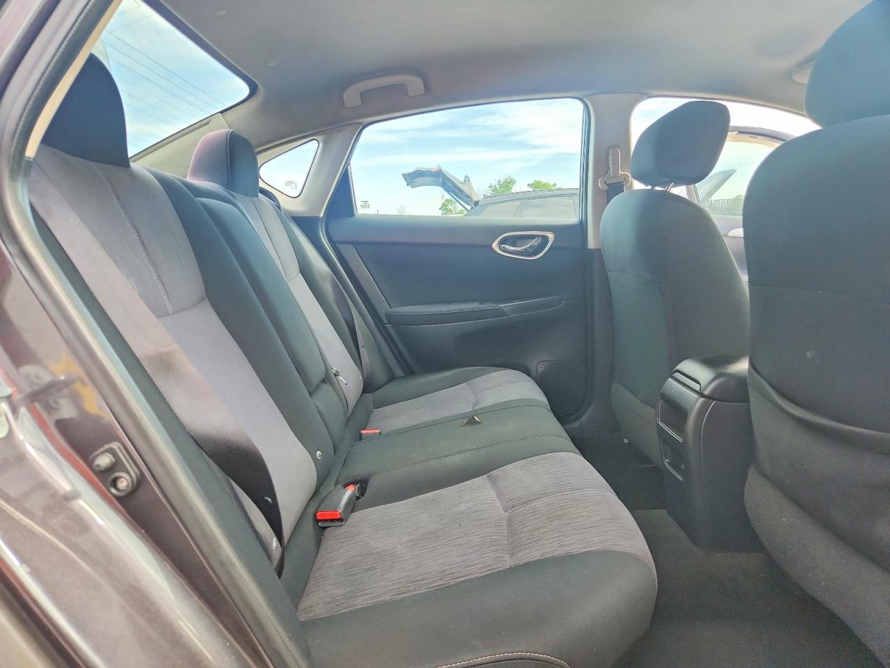 2015 Nissan Sentra Sv Gray vin: 3N1AB7AP2FY213942