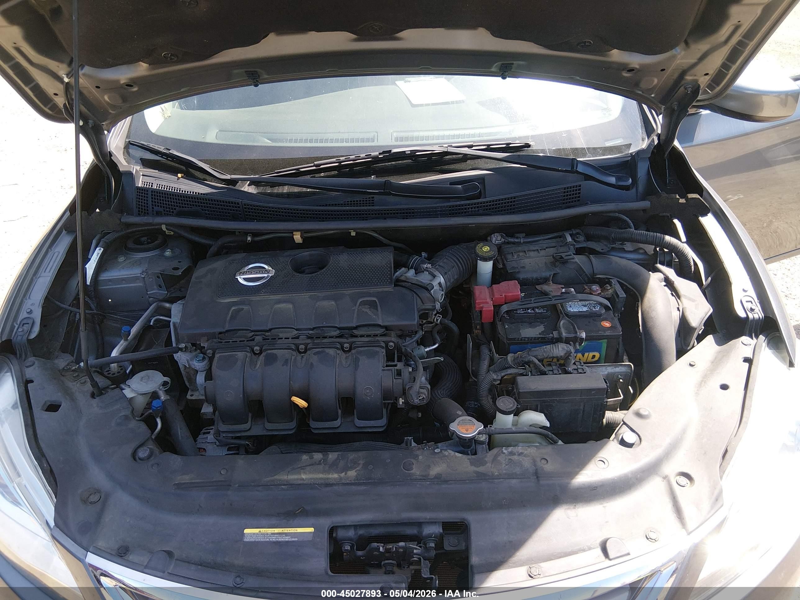 2015 Nissan Sentra S Серебряный vin: 3N1AB7AP2FY226285