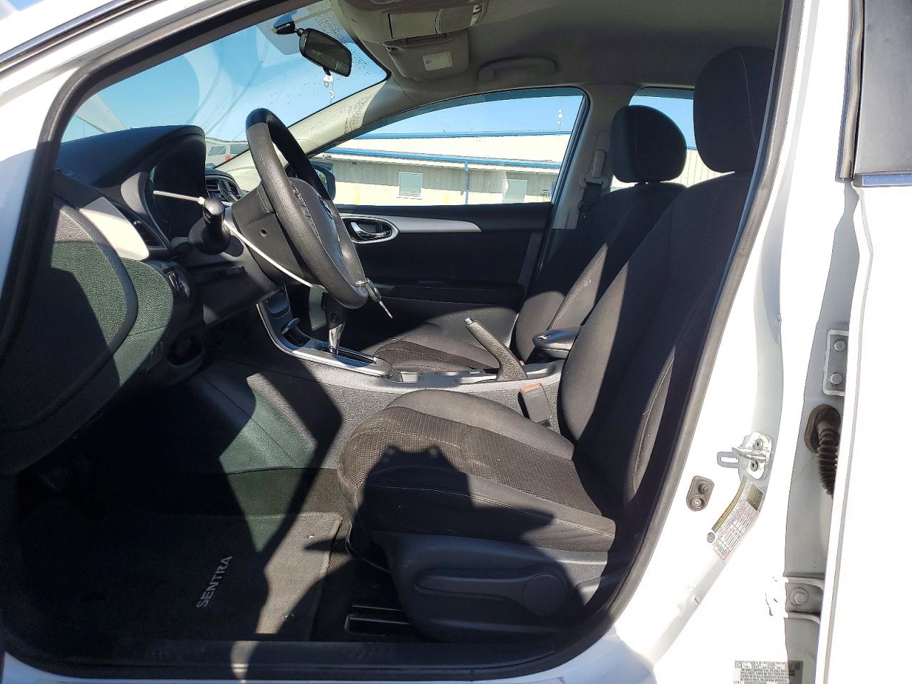 2015 Nissan Sentra S White vin: 3N1AB7AP2FY242230