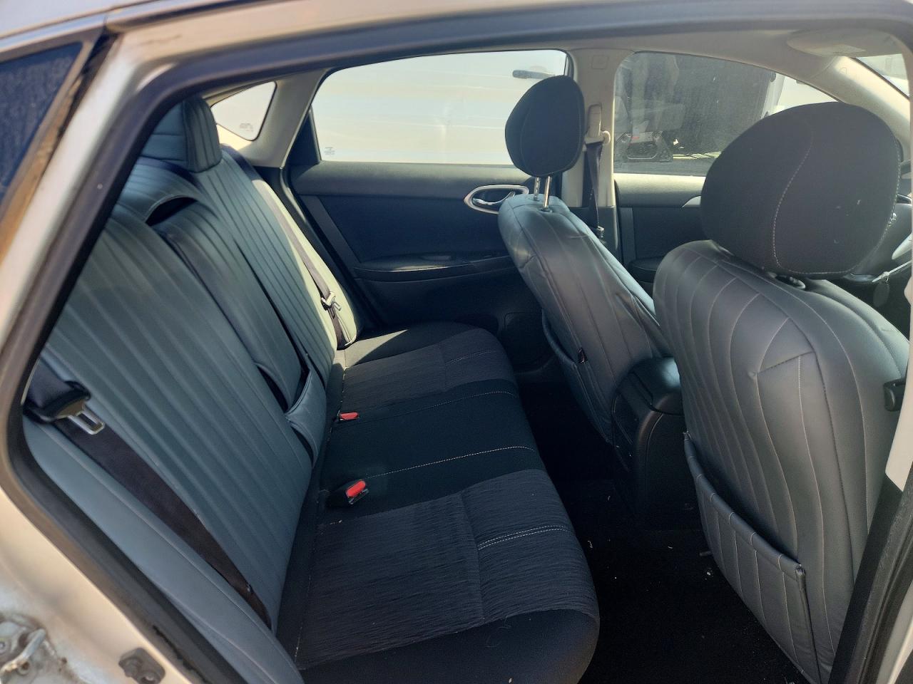 2015 Nissan Sentra Sv Silver vin: 3N1AB7AP2FY262140