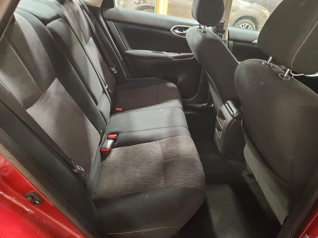 2015 Nissan Sentra Sv Red vin: 3N1AB7AP2FY264230