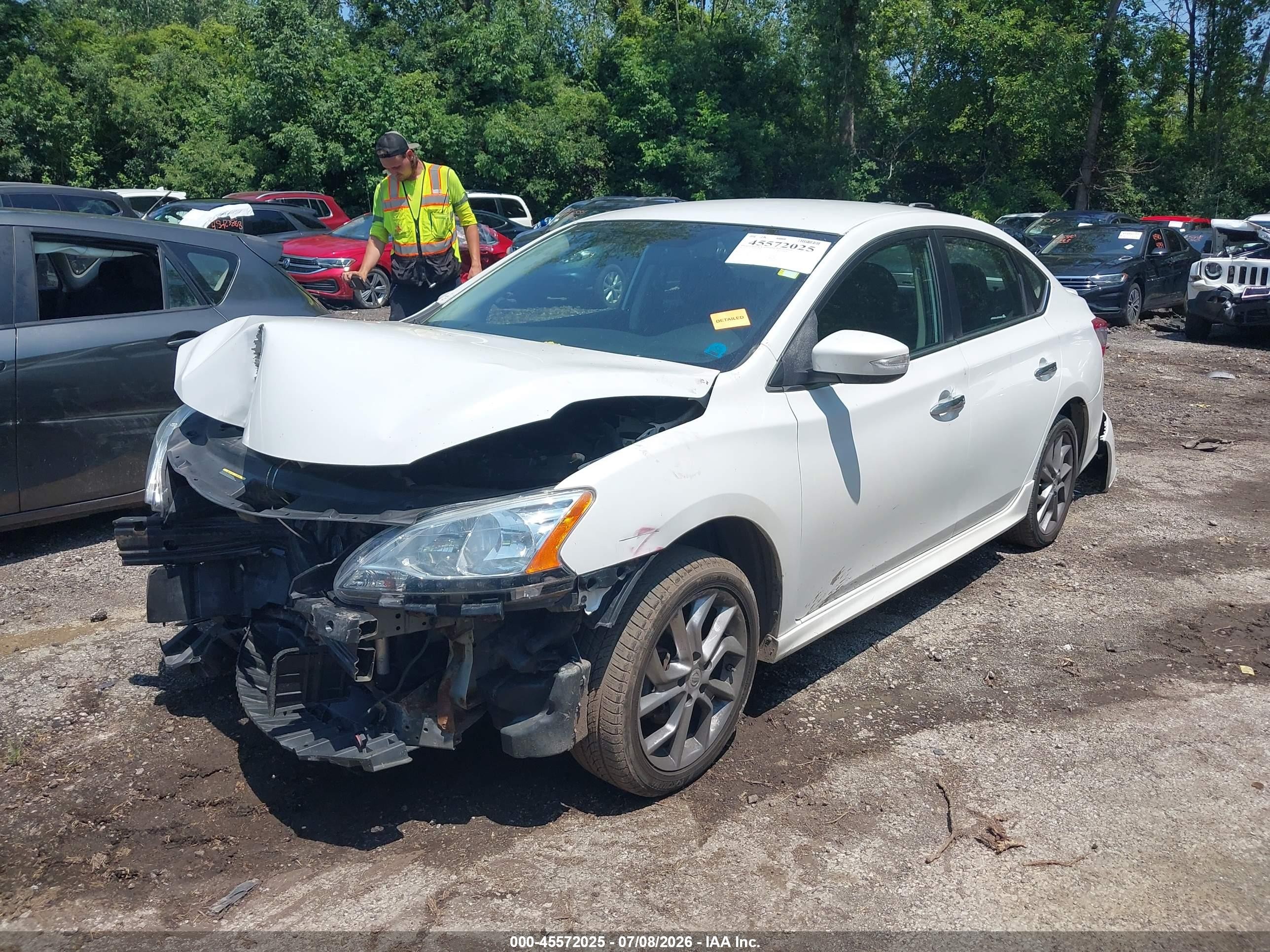 2015 Nissan Sentra Sr Белый vin: 3N1AB7AP2FY266480