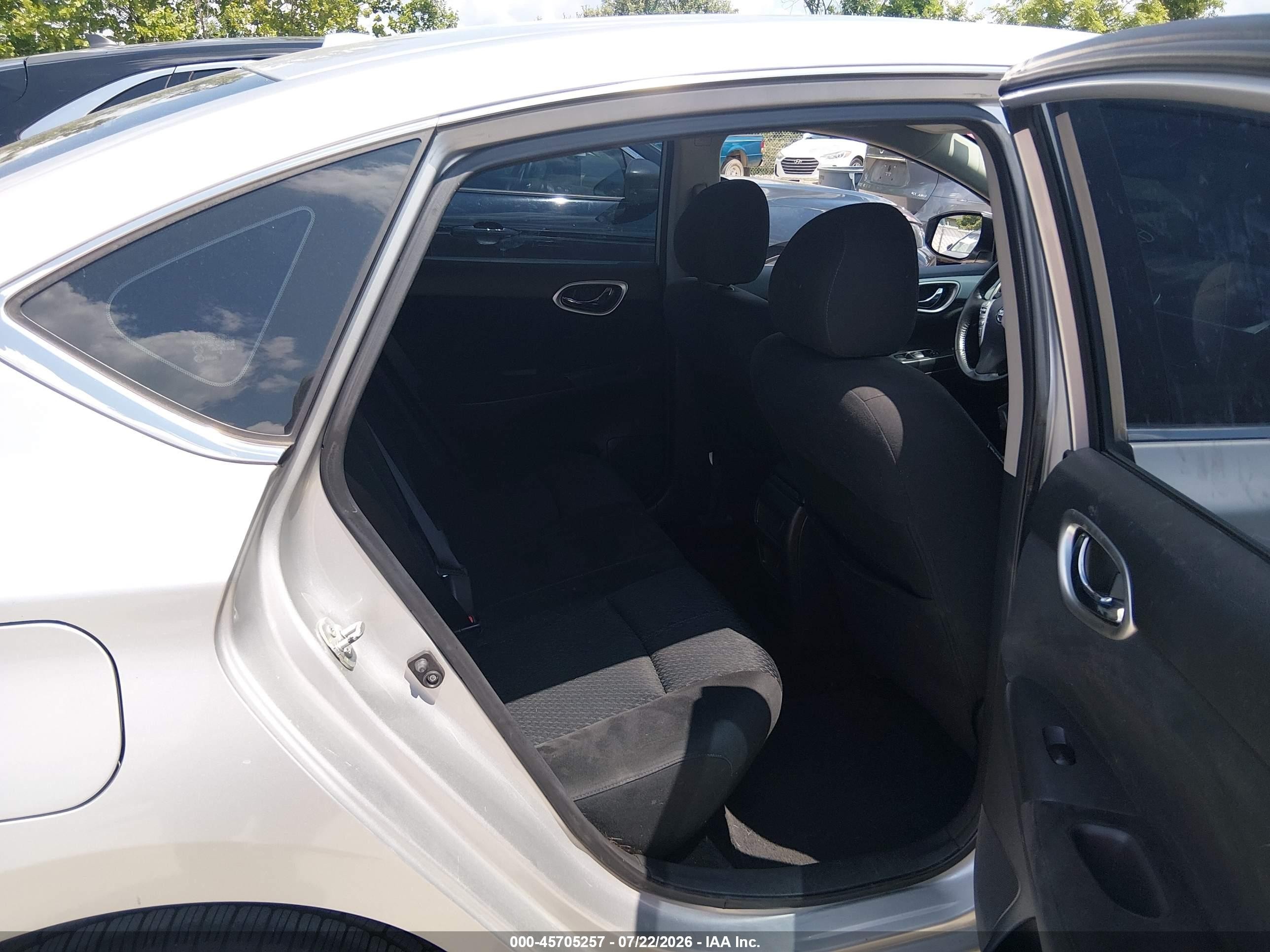 2015 Nissan Sentra Sr Gray vin: 3N1AB7AP2FY298989