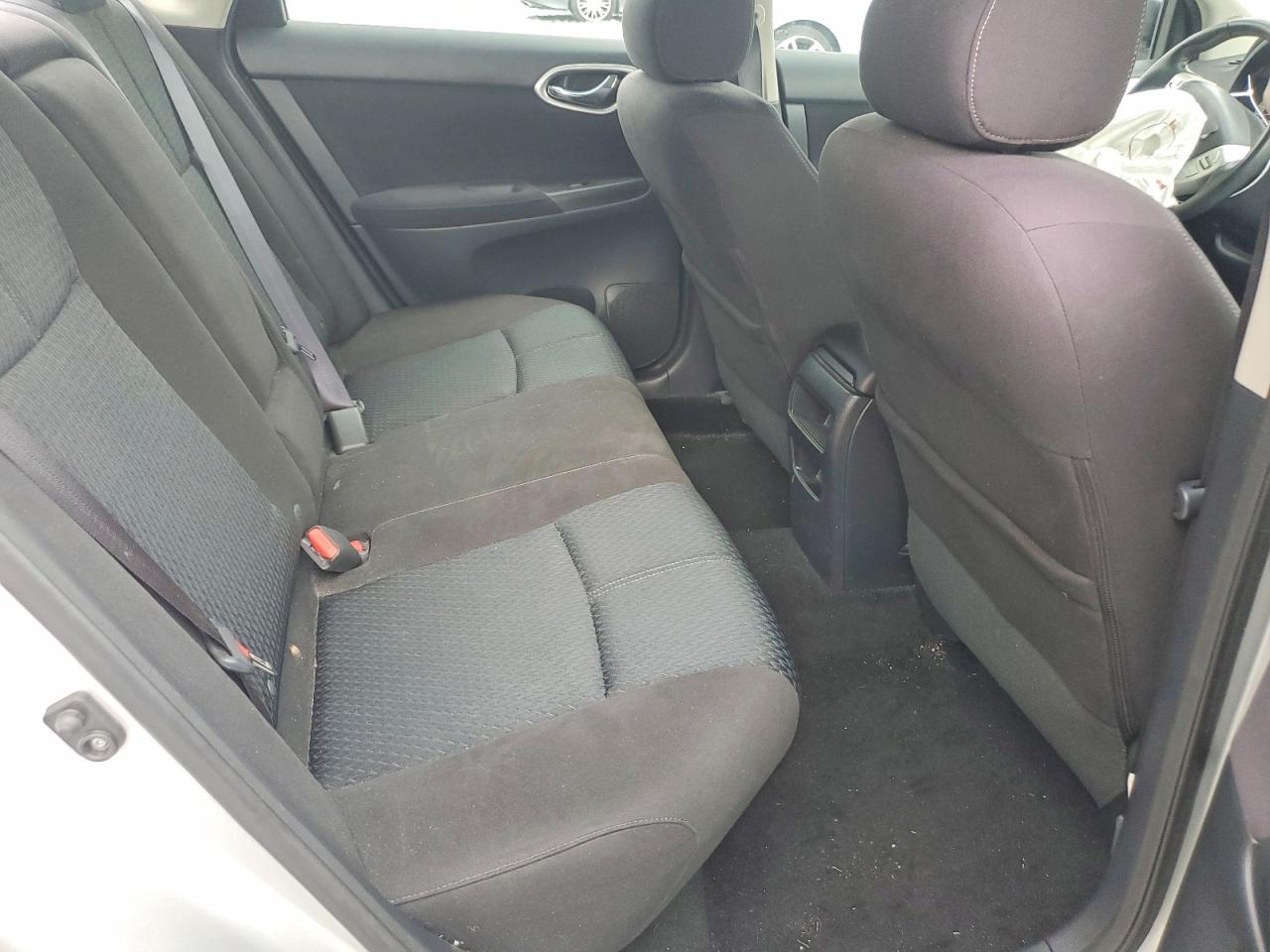 2015 Nissan Sentra Sr Silver vin: 3N1AB7AP2FY305388