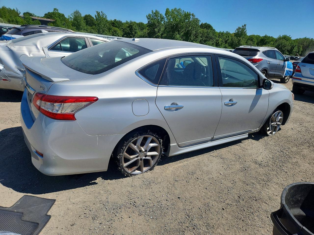 2015 Nissan Sentra Sr Silver vin: 3N1AB7AP2FY343235