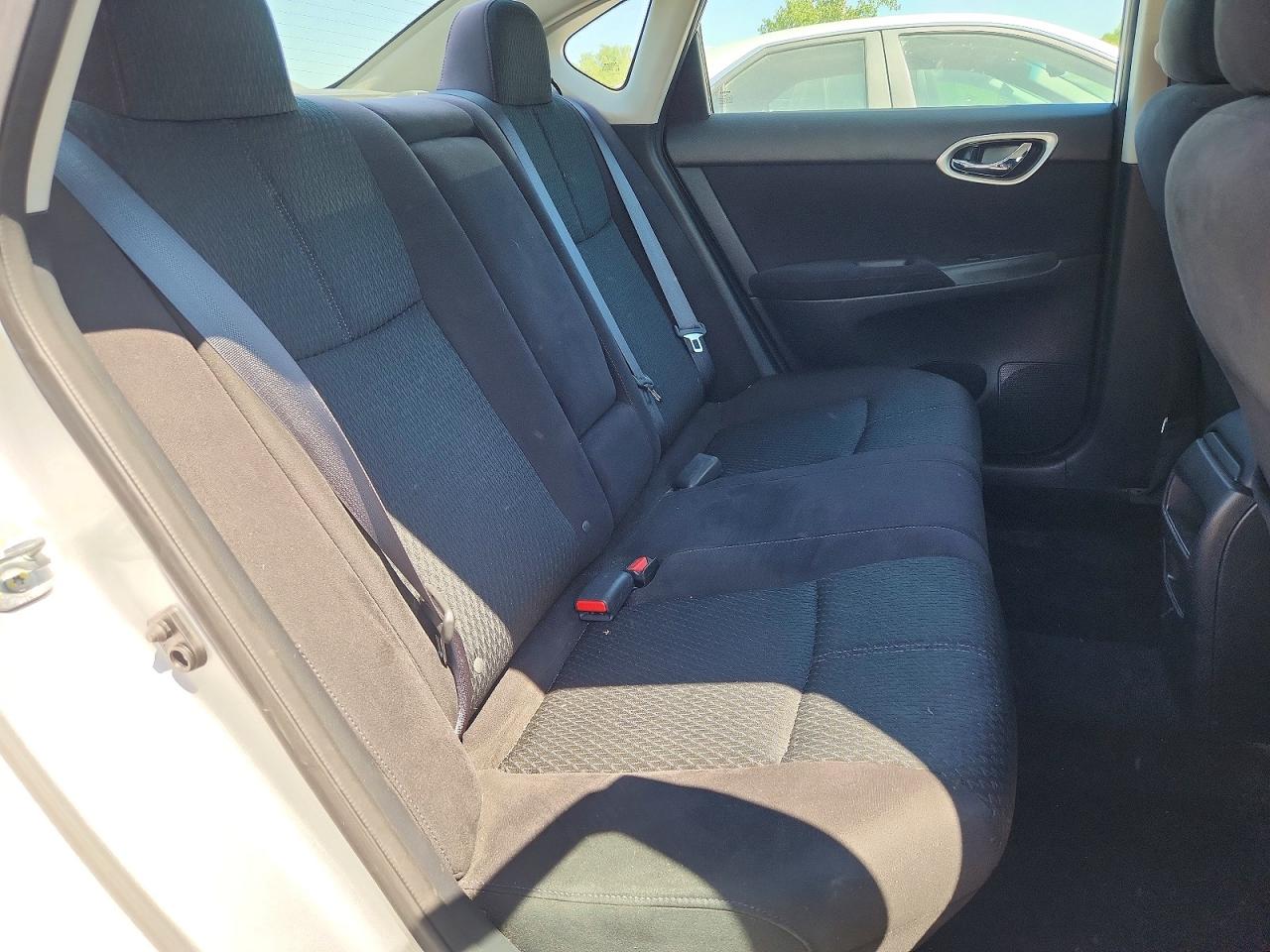2015 Nissan Sentra Sr Silver vin: 3N1AB7AP2FY343235