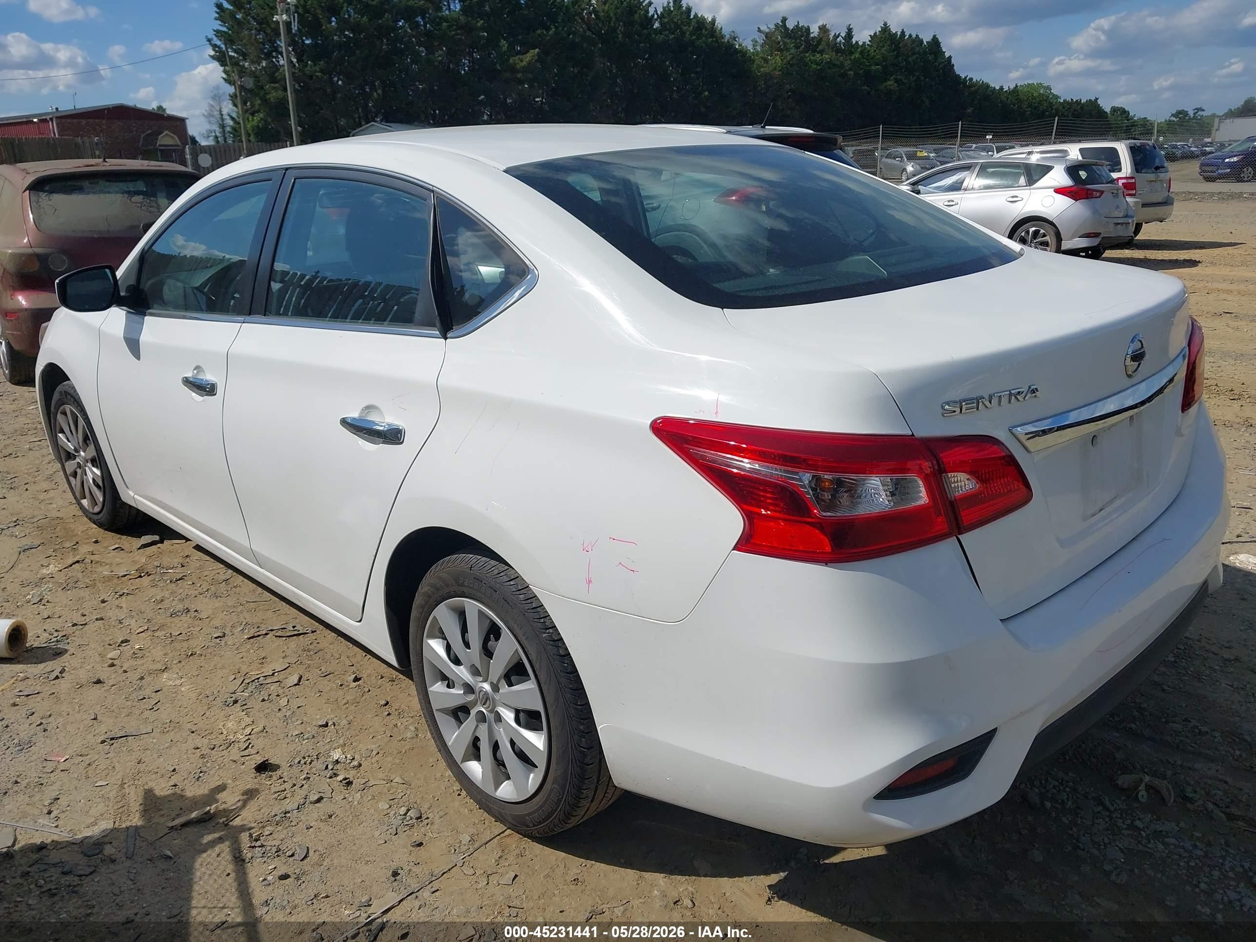 2016 Nissan Sentra Fe+ S/s/sl/sr/sv White vin: 3N1AB7AP2GY248417