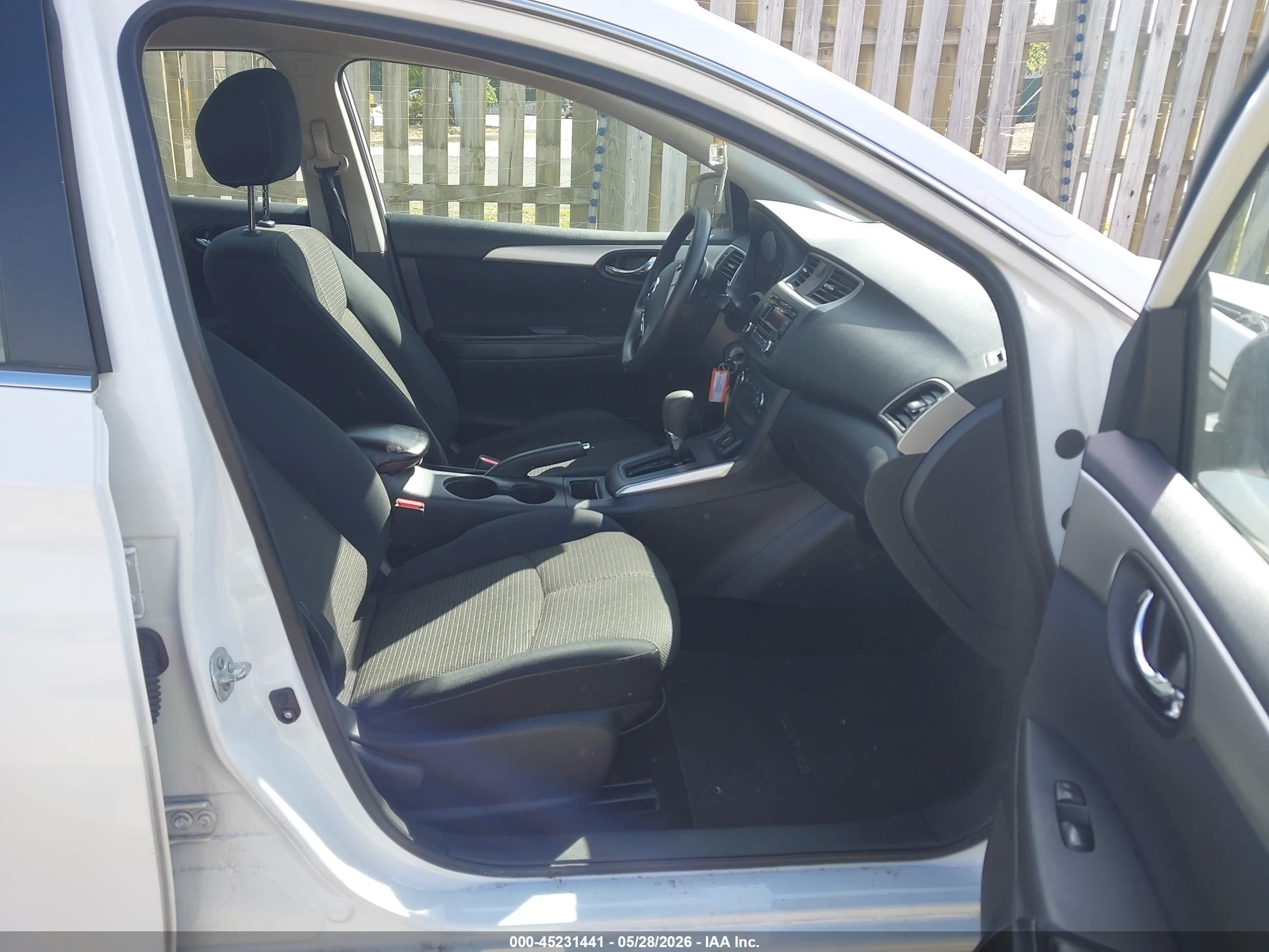 2016 Nissan Sentra Fe+ S/s/sl/sr/sv White vin: 3N1AB7AP2GY248417