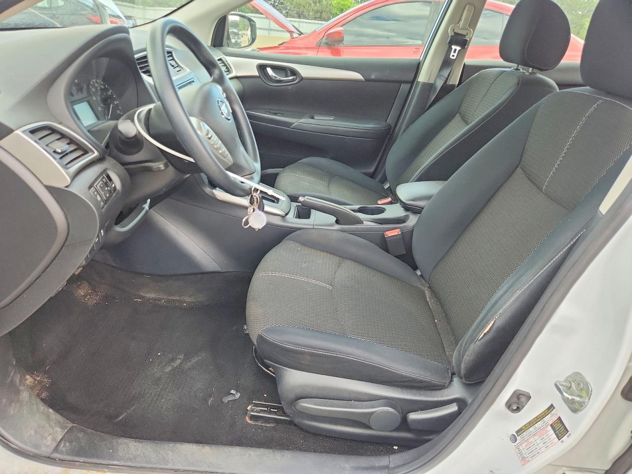 2017 Nissan Sentra S Белый vin: 3N1AB7AP2HY382488