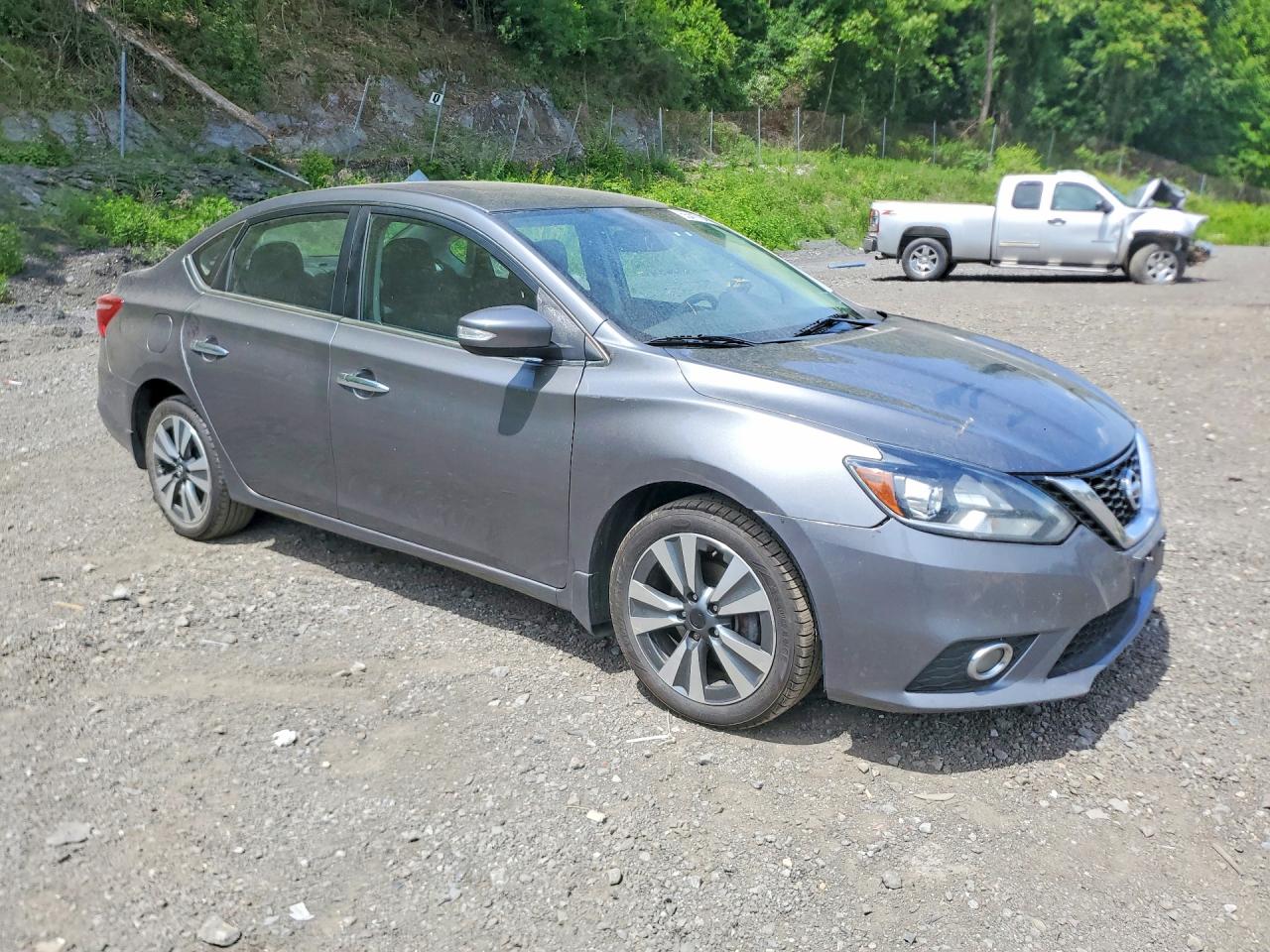 2018 Nissan Sentra Sl Gray vin: 3N1AB7AP2JY221581