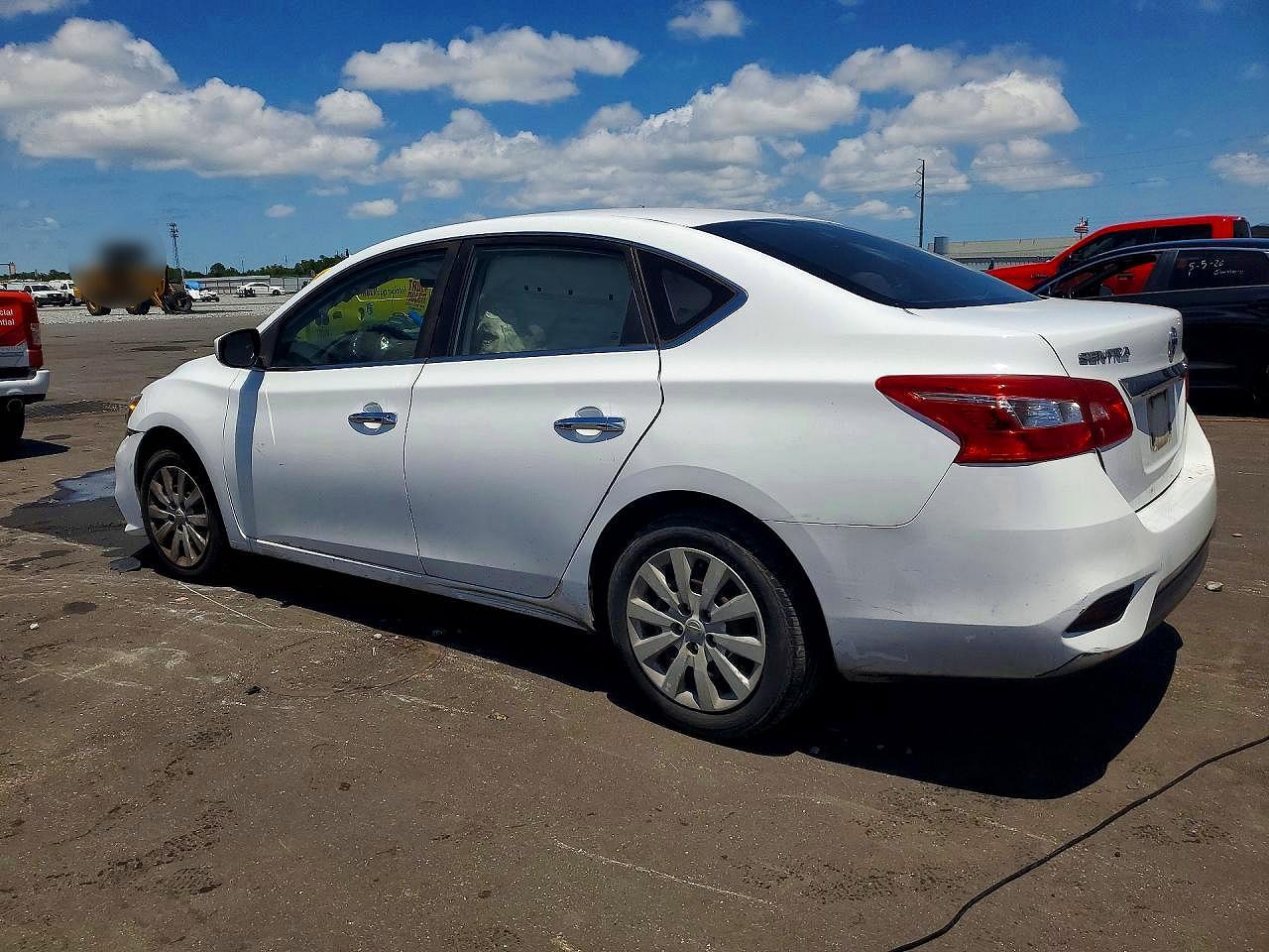 2018 Nissan Sentra S White vin: 3N1AB7AP2JY258615