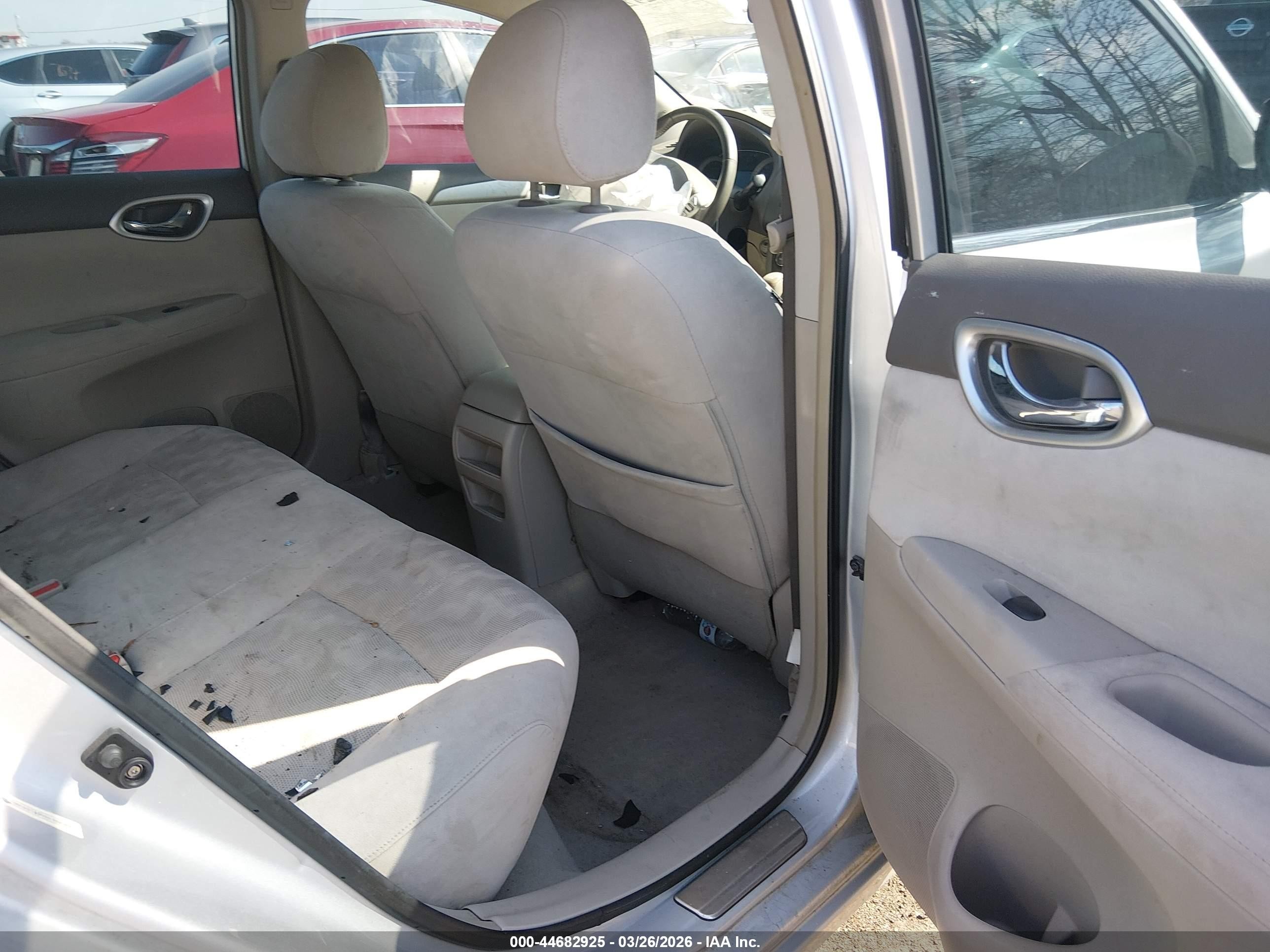 2013 Nissan Sentra Sv Silver vin: 3N1AB7AP3DL666946