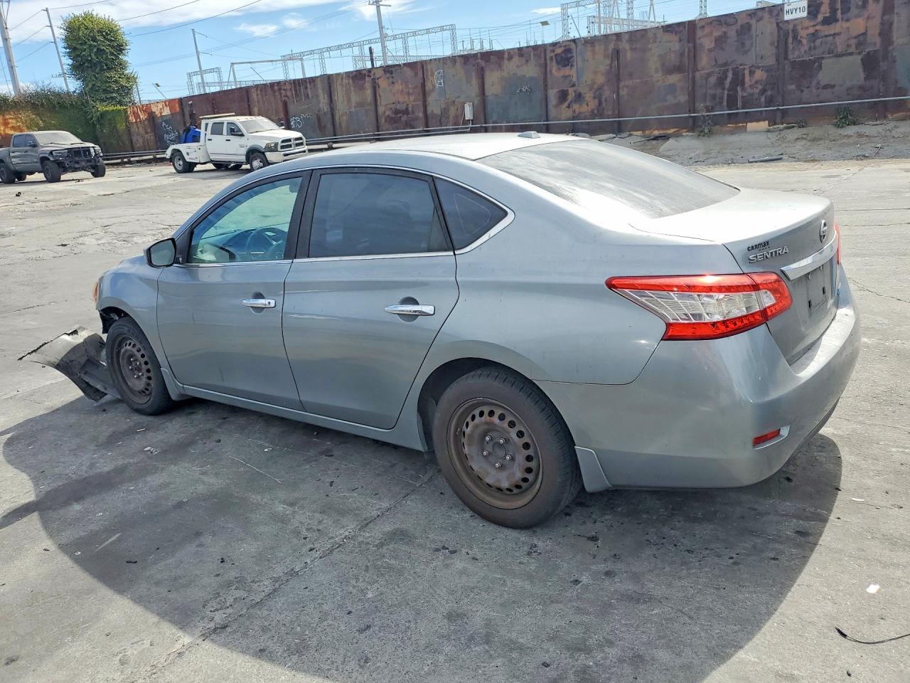 2013 Nissan Sentra S Серебряный vin: 3N1AB7AP3DL671130