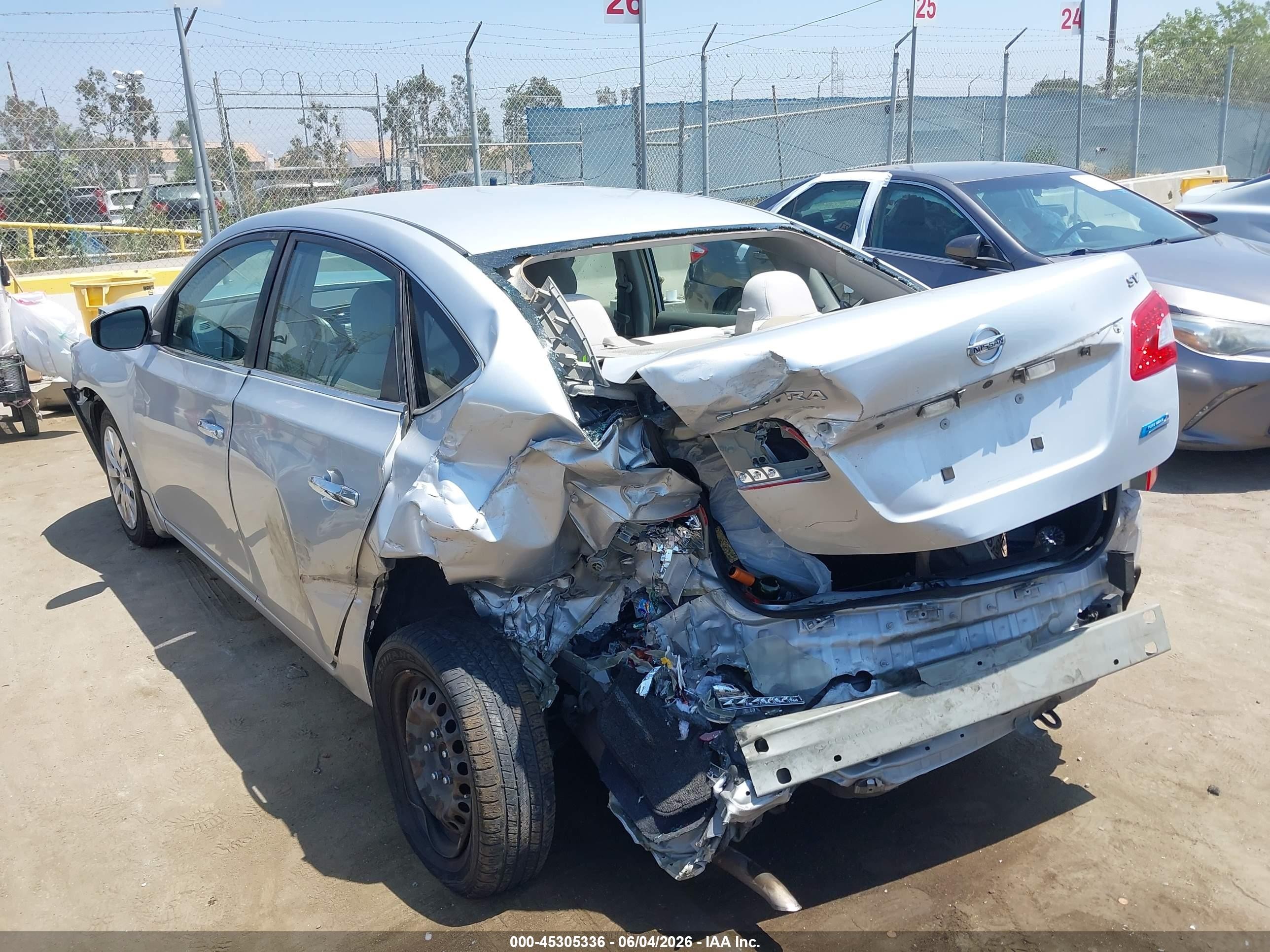 2013 Nissan Sentra Sv Silver vin: 3N1AB7AP3DL675646