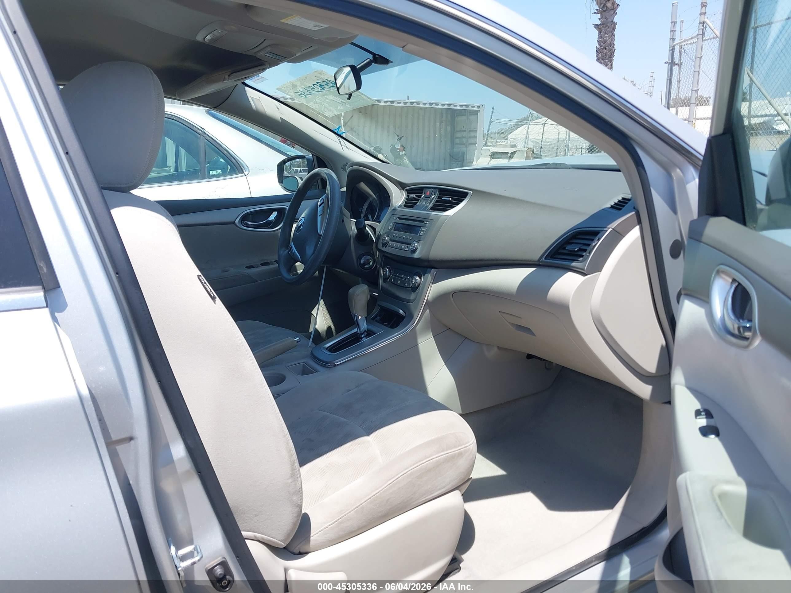 2013 Nissan Sentra Sv Silver vin: 3N1AB7AP3DL675646
