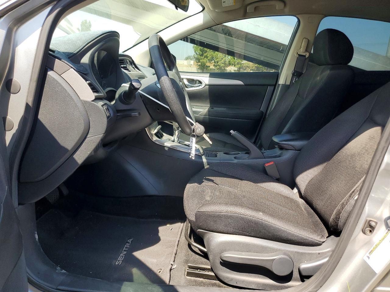 2013 Nissan Sentra S Серебряный vin: 3N1AB7AP3DL758543