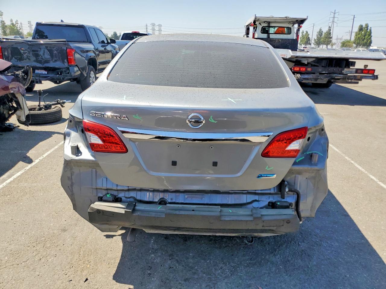 2013 Nissan Sentra S Серебряный vin: 3N1AB7AP3DL758543