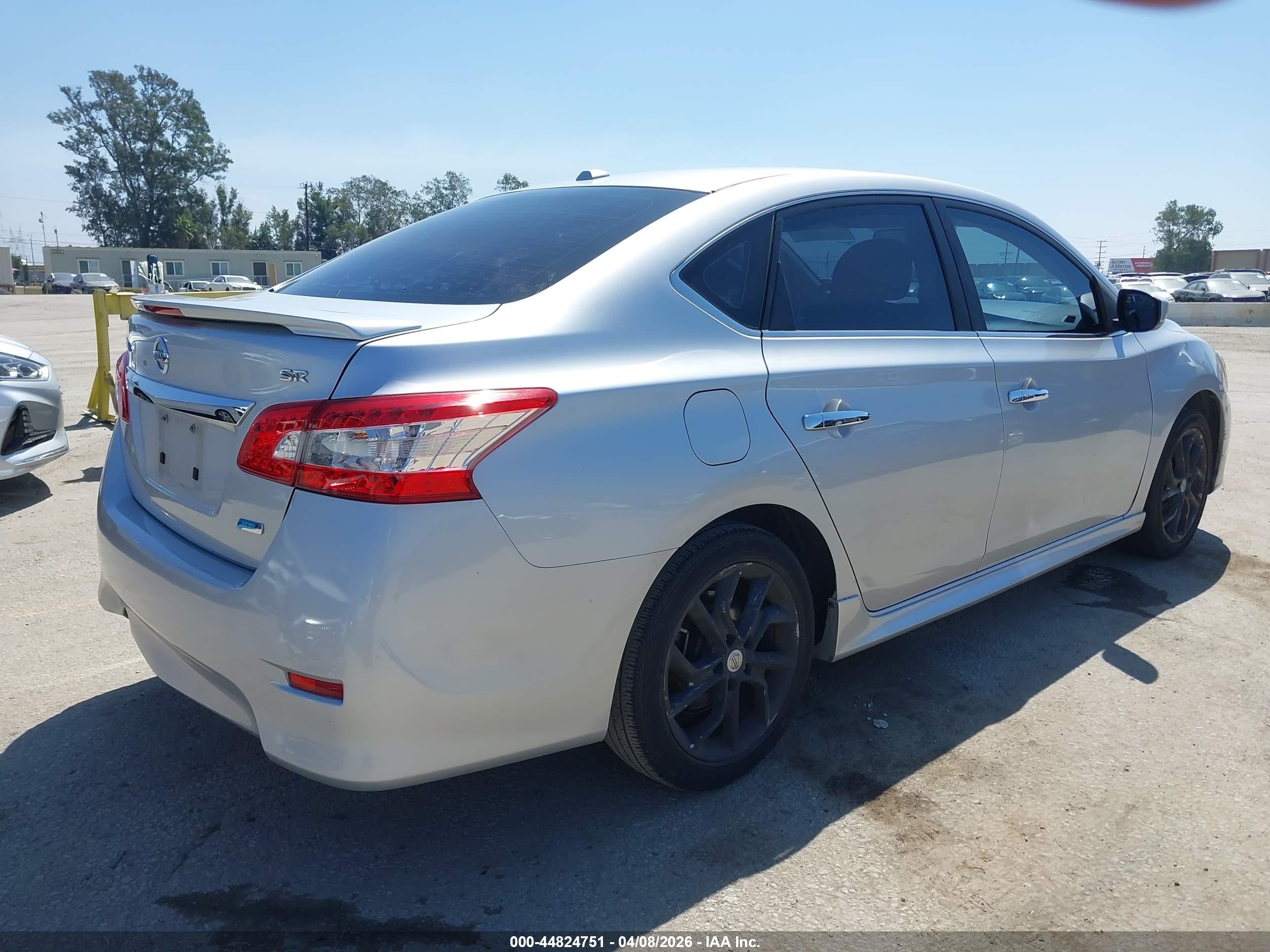 2014 Nissan Sentra Sr Silver vin: 3N1AB7AP3EL611141