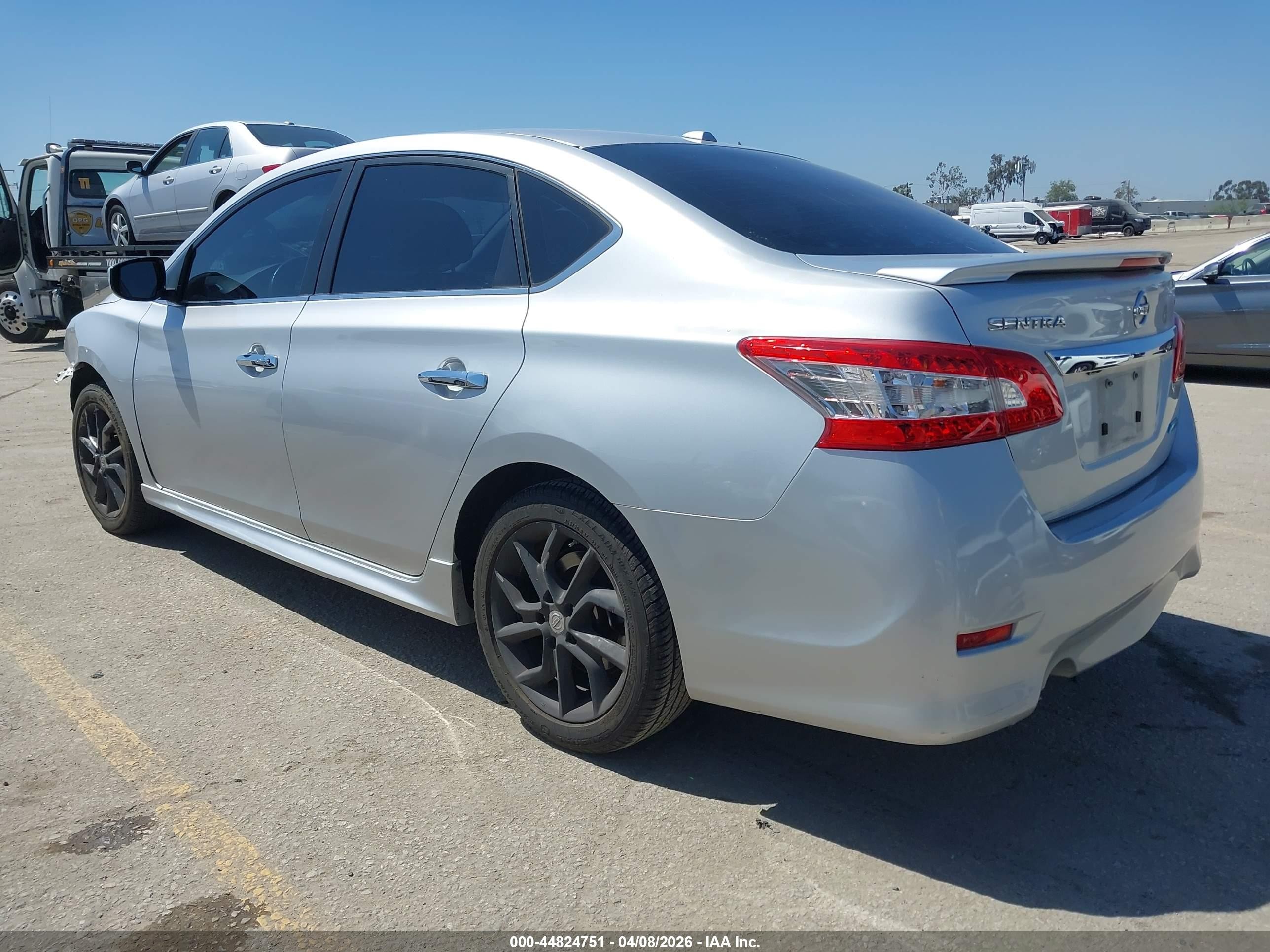 2014 Nissan Sentra Sr Silver vin: 3N1AB7AP3EL611141