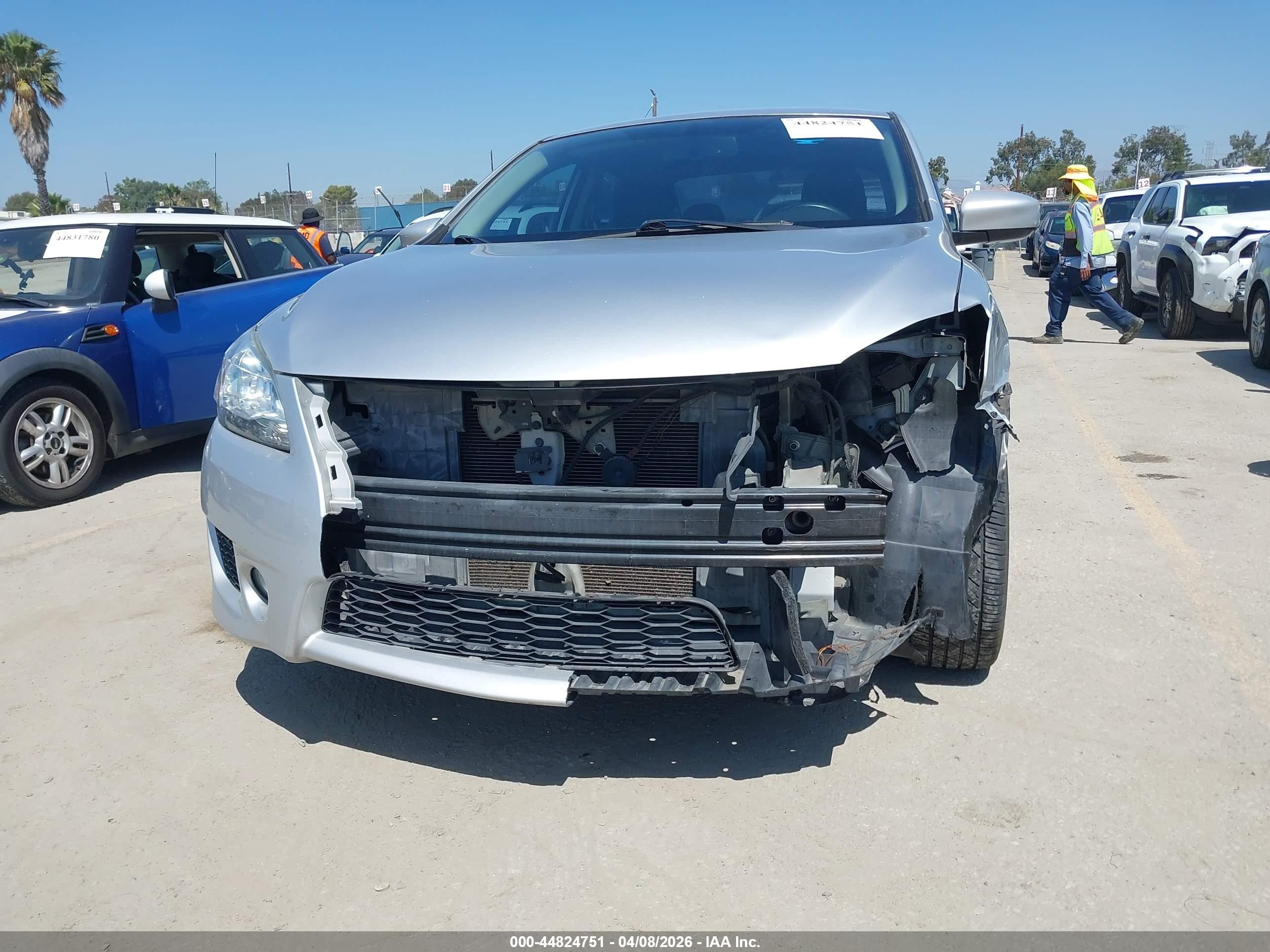 2014 Nissan Sentra Sr Silver vin: 3N1AB7AP3EL611141