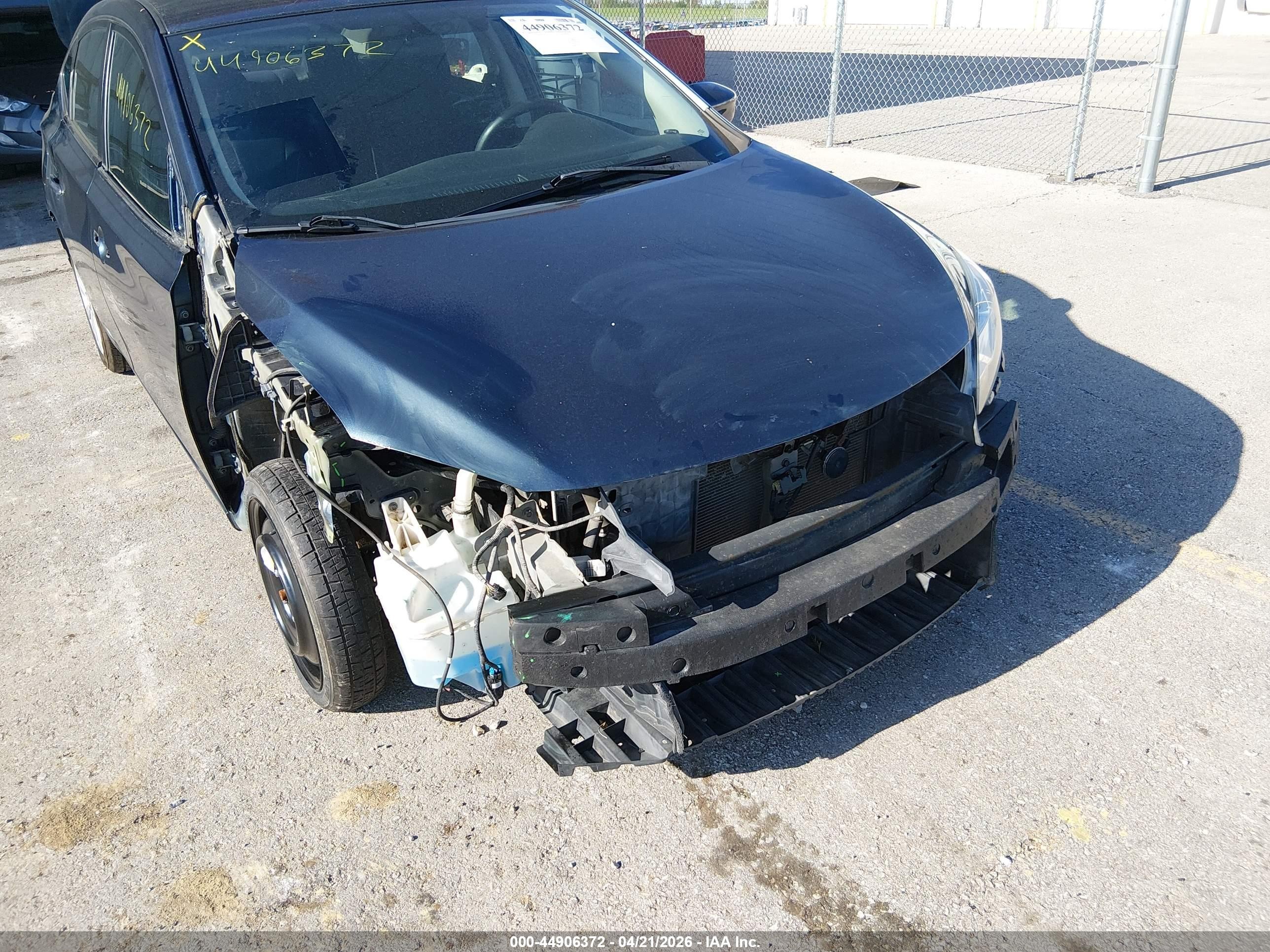 2014 Nissan Sentra S Dark Blue vin: 3N1AB7AP3EL612967
