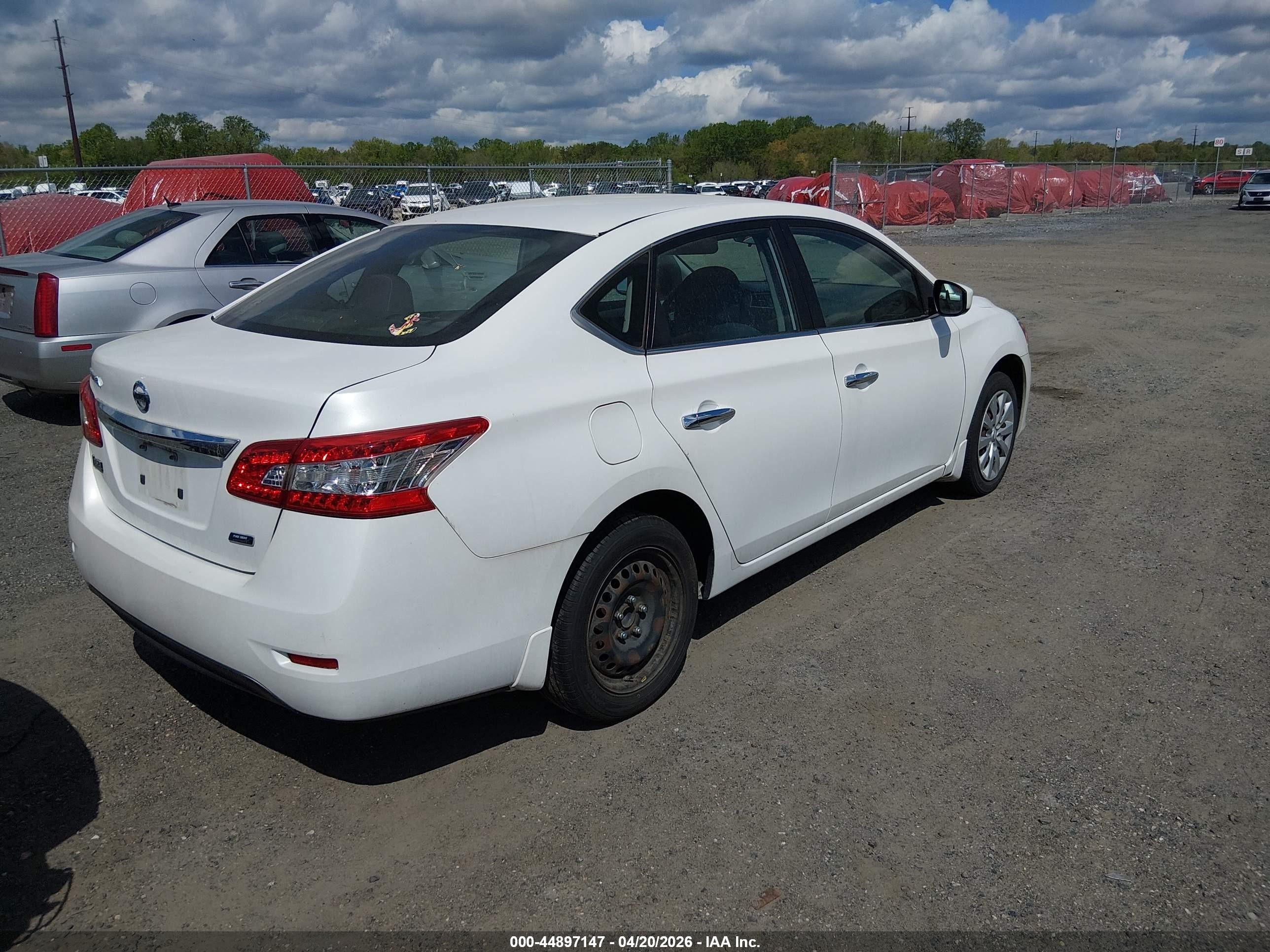 2014 Nissan Sentra S White vin: 3N1AB7AP3EL682436