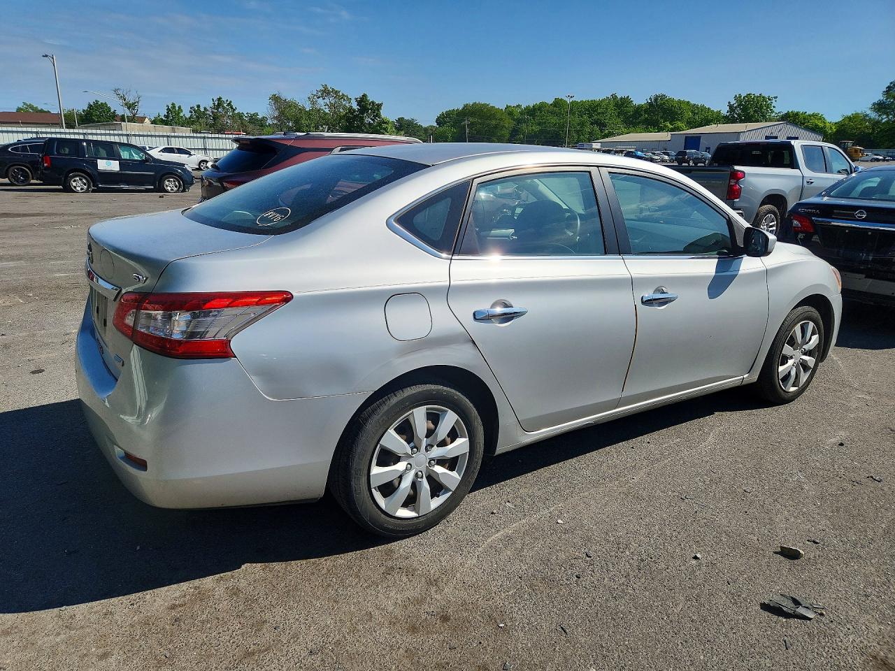 2014 Nissan Sentra Sv Серебряный vin: 3N1AB7AP3EY244681