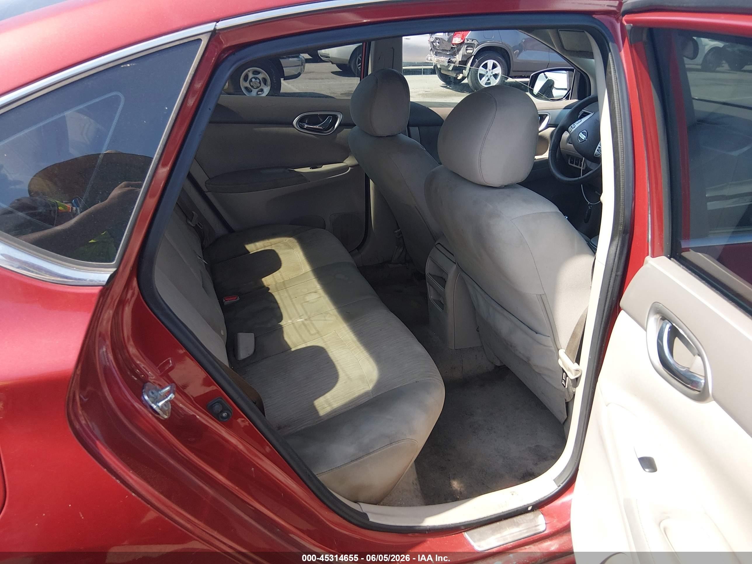 2014 Nissan Sentra Sv Красный vin: 3N1AB7AP3EY297252