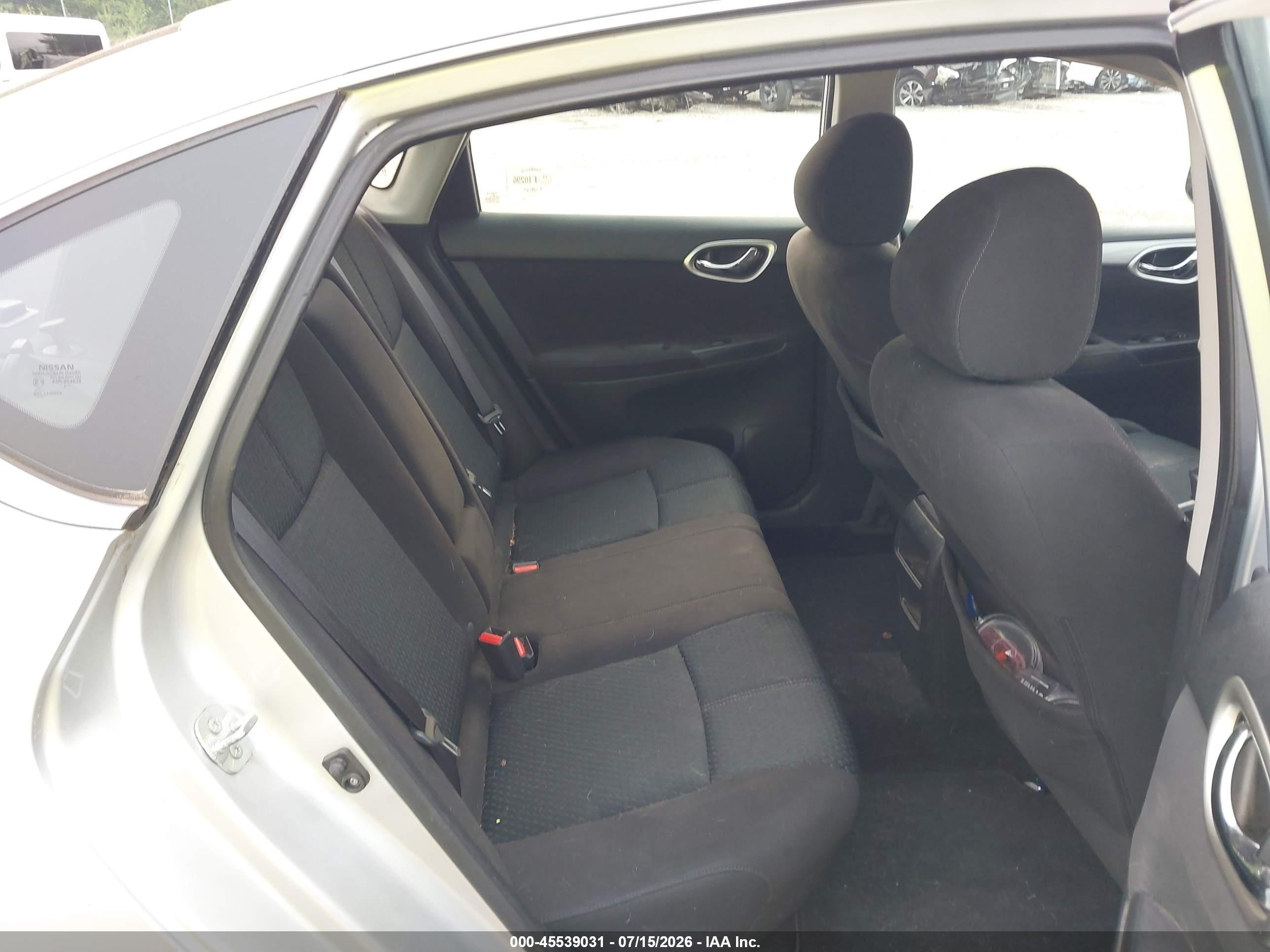 2014 Nissan Sentra Sr Silver vin: 3N1AB7AP3EY339726