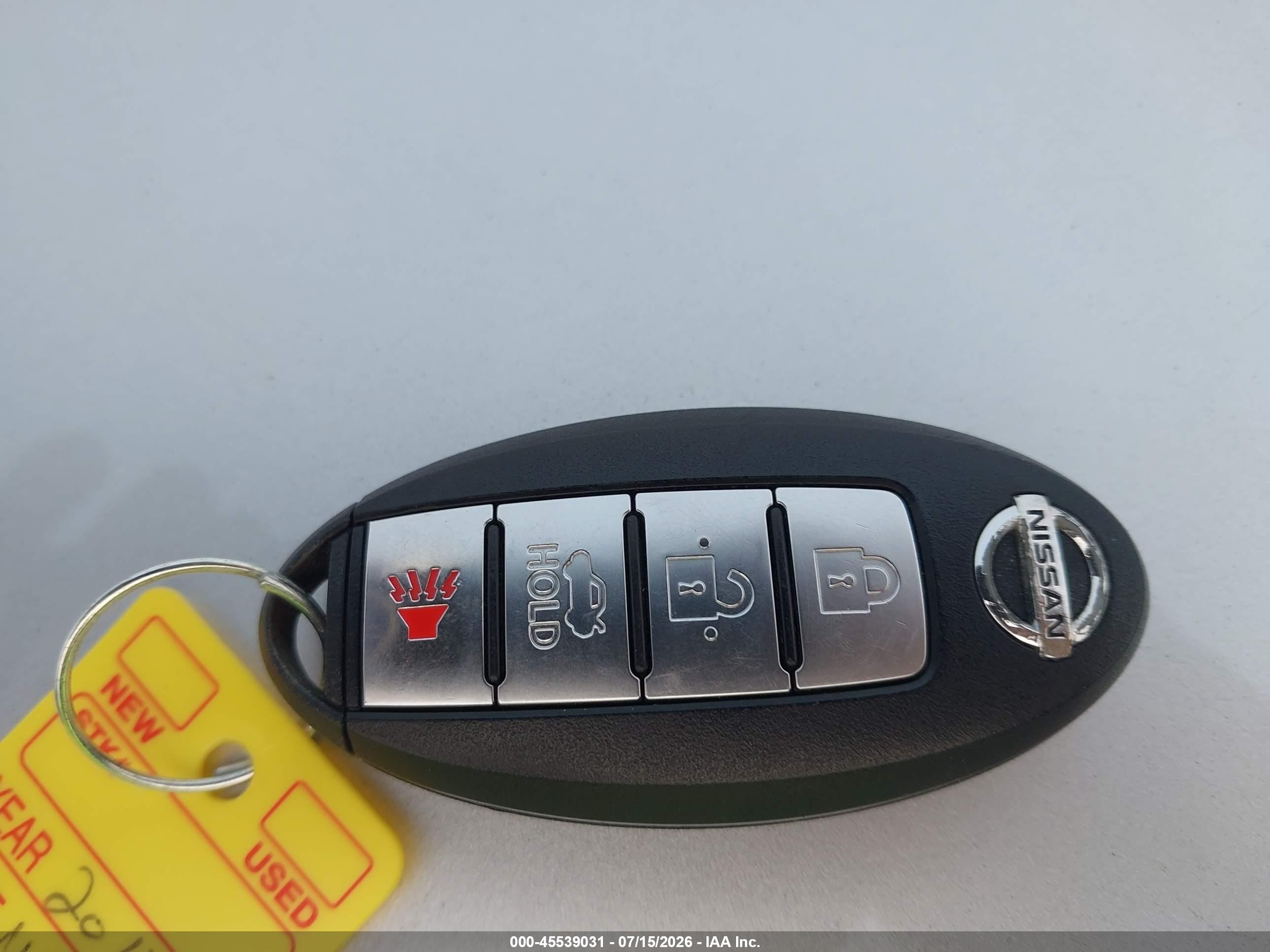 2014 Nissan Sentra Sr Silver vin: 3N1AB7AP3EY339726
