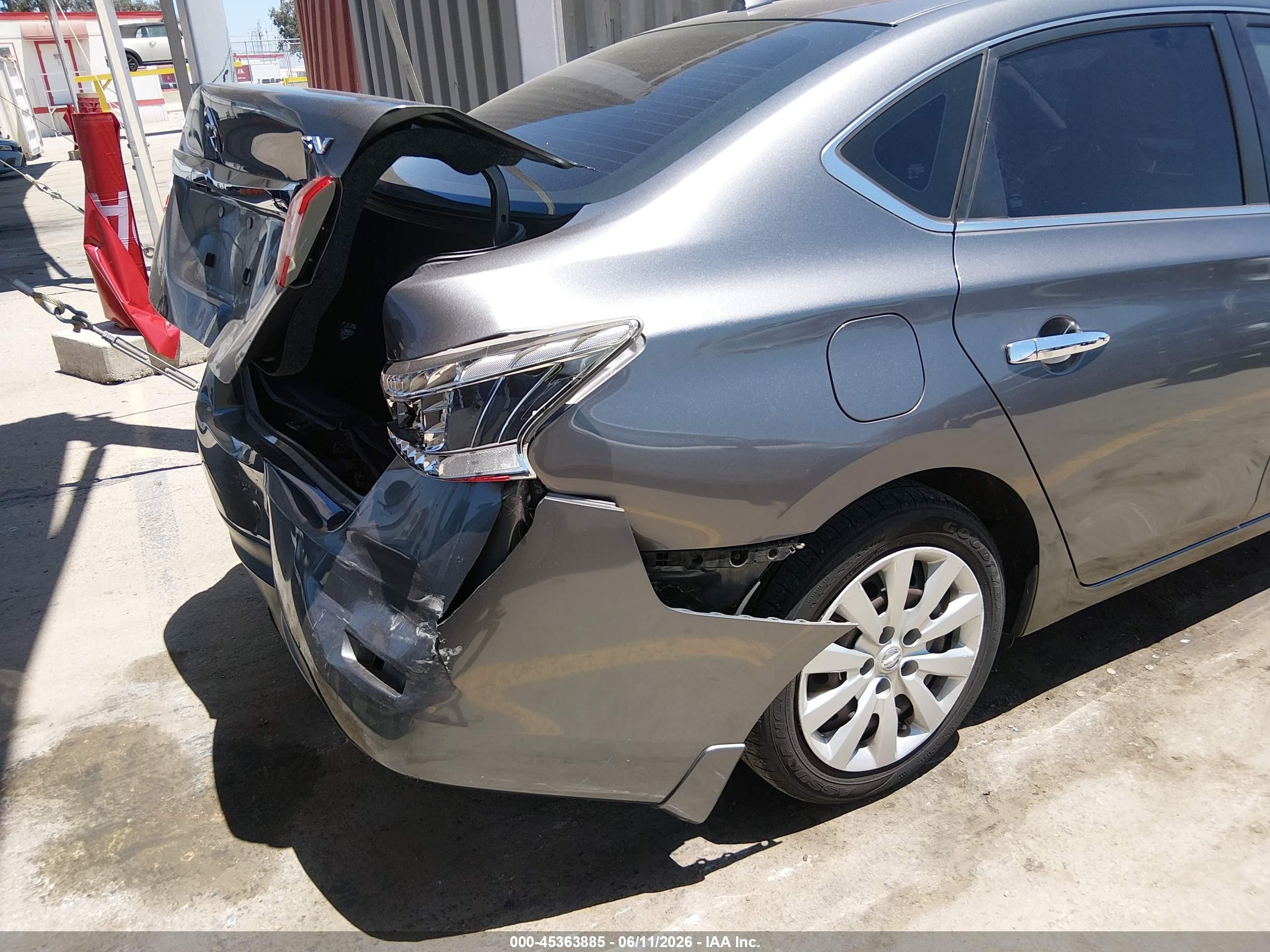 2015 Nissan Sentra Sv Серый vin: 3N1AB7AP3FL645517