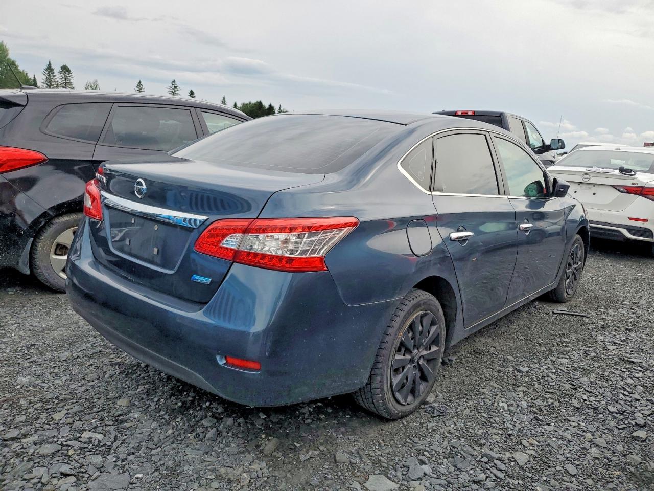 2015 Nissan Sentra Blue vin: 3N1AB7AP3FL645632