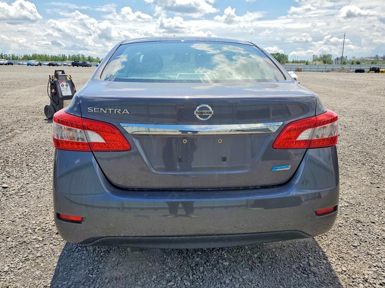 2015 Nissan Sentra S Gray vin: 3N1AB7AP3FL648188