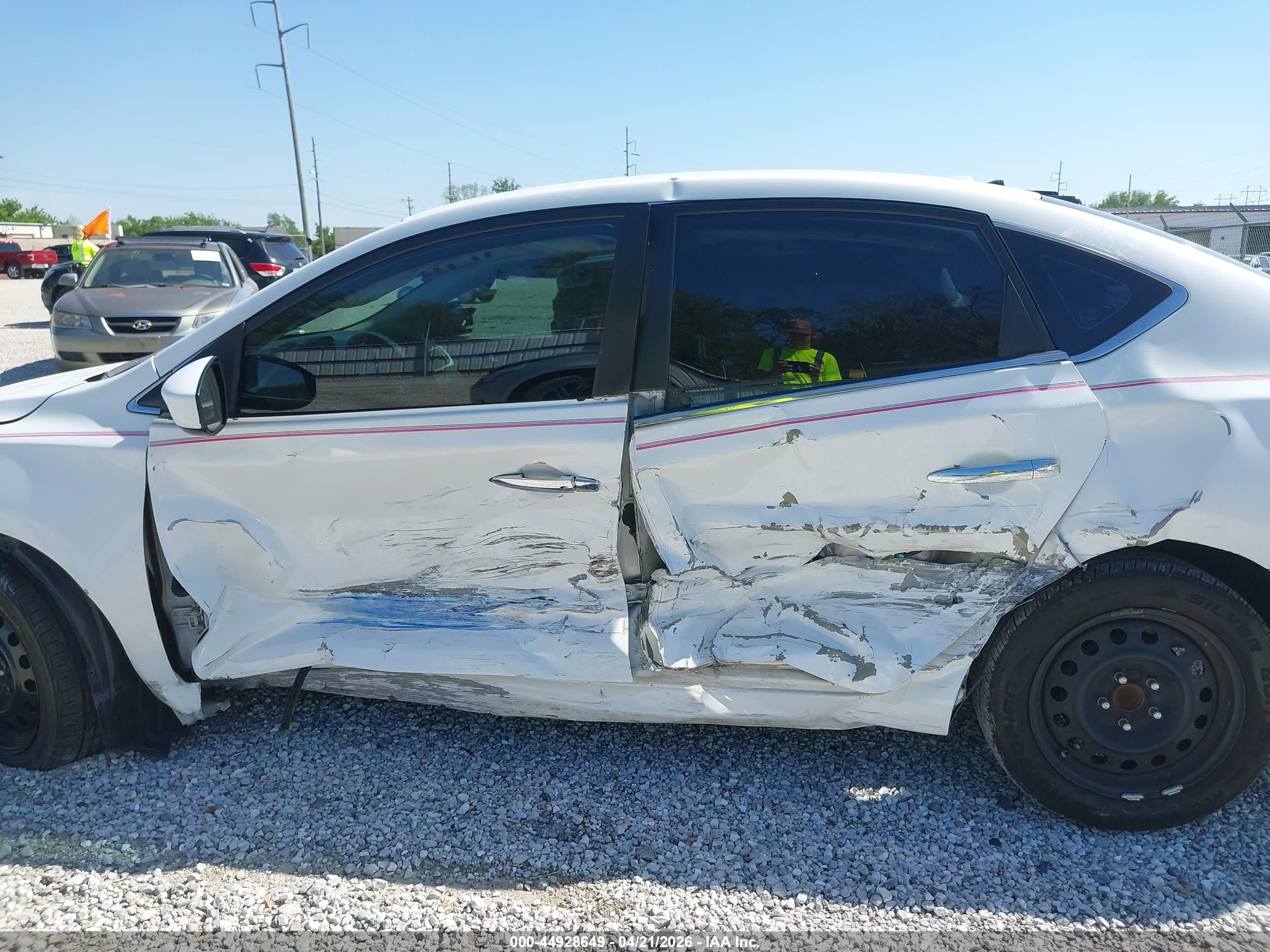 2015 Nissan Sentra Fe+ S/s/sl/sr/sv White vin: 3N1AB7AP3FL654380