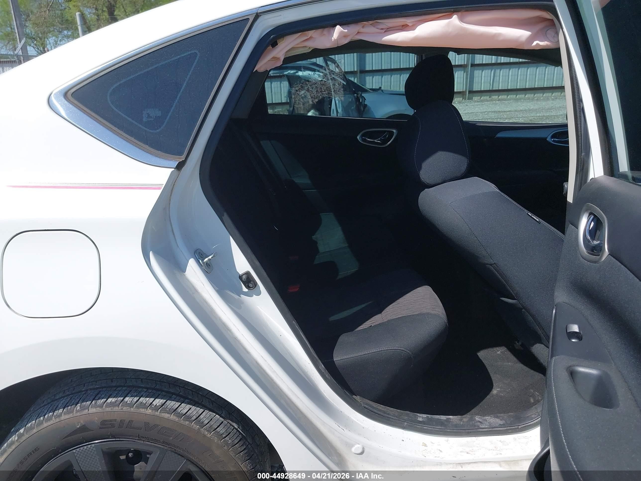 2015 Nissan Sentra Fe+ S/s/sl/sr/sv White vin: 3N1AB7AP3FL654380