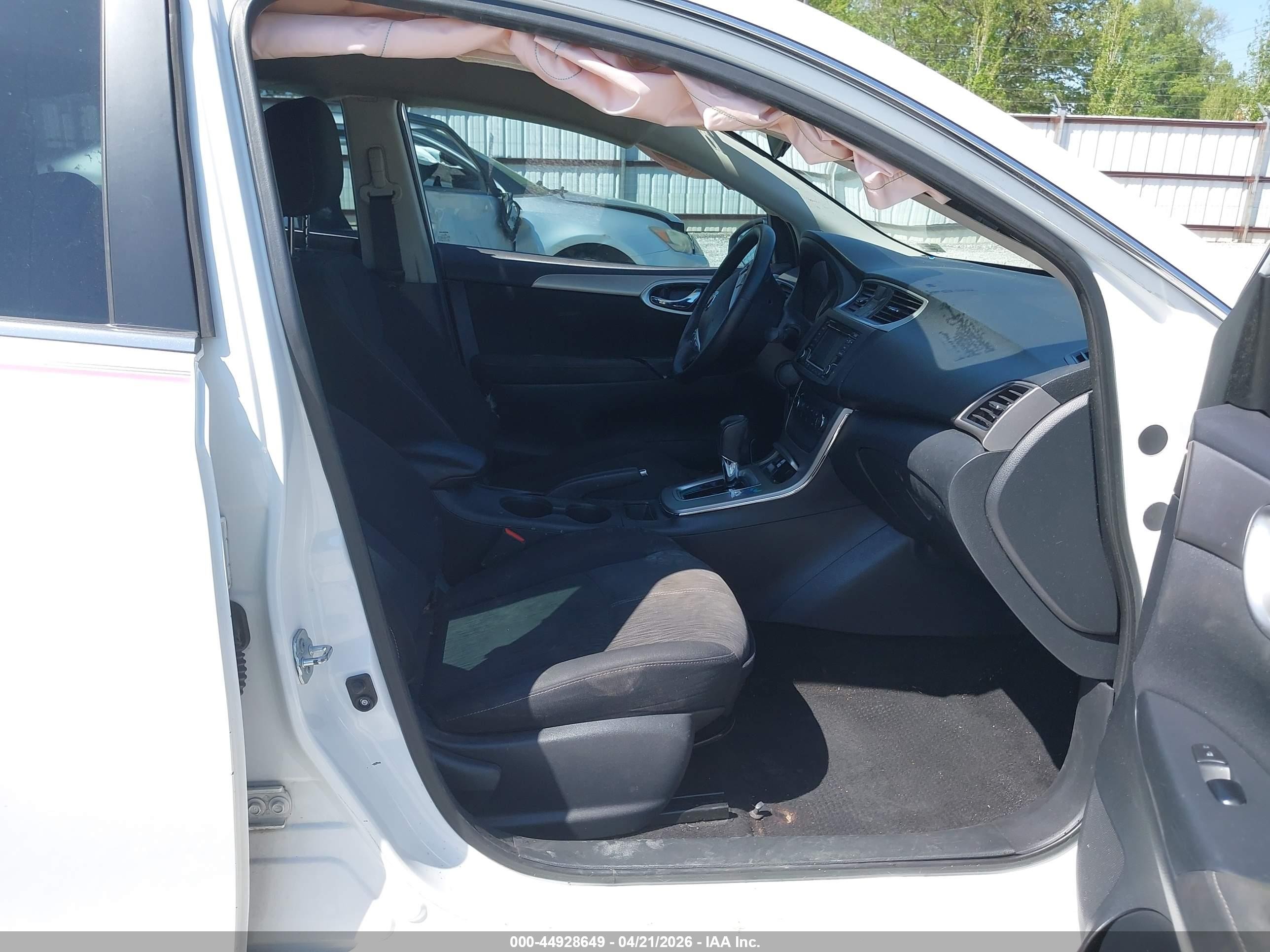 2015 Nissan Sentra Fe+ S/s/sl/sr/sv White vin: 3N1AB7AP3FL654380