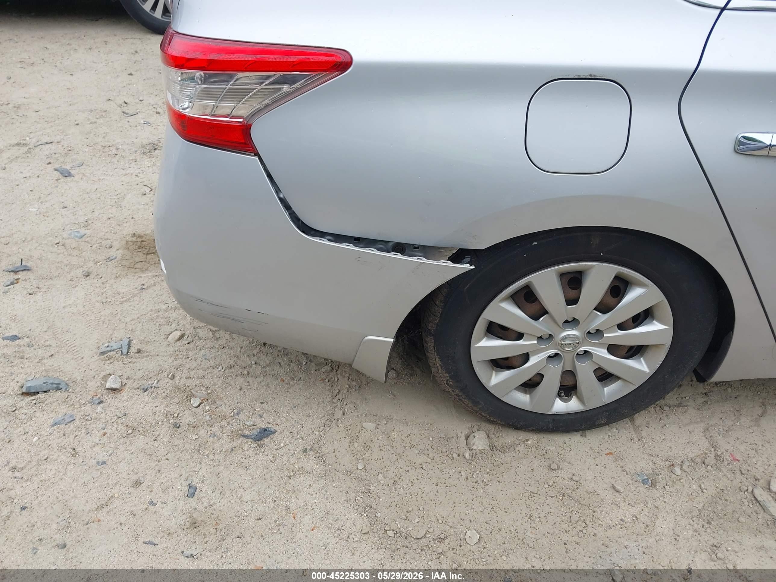 2015 Nissan Sentra Sv Silver vin: 3N1AB7AP3FL684494