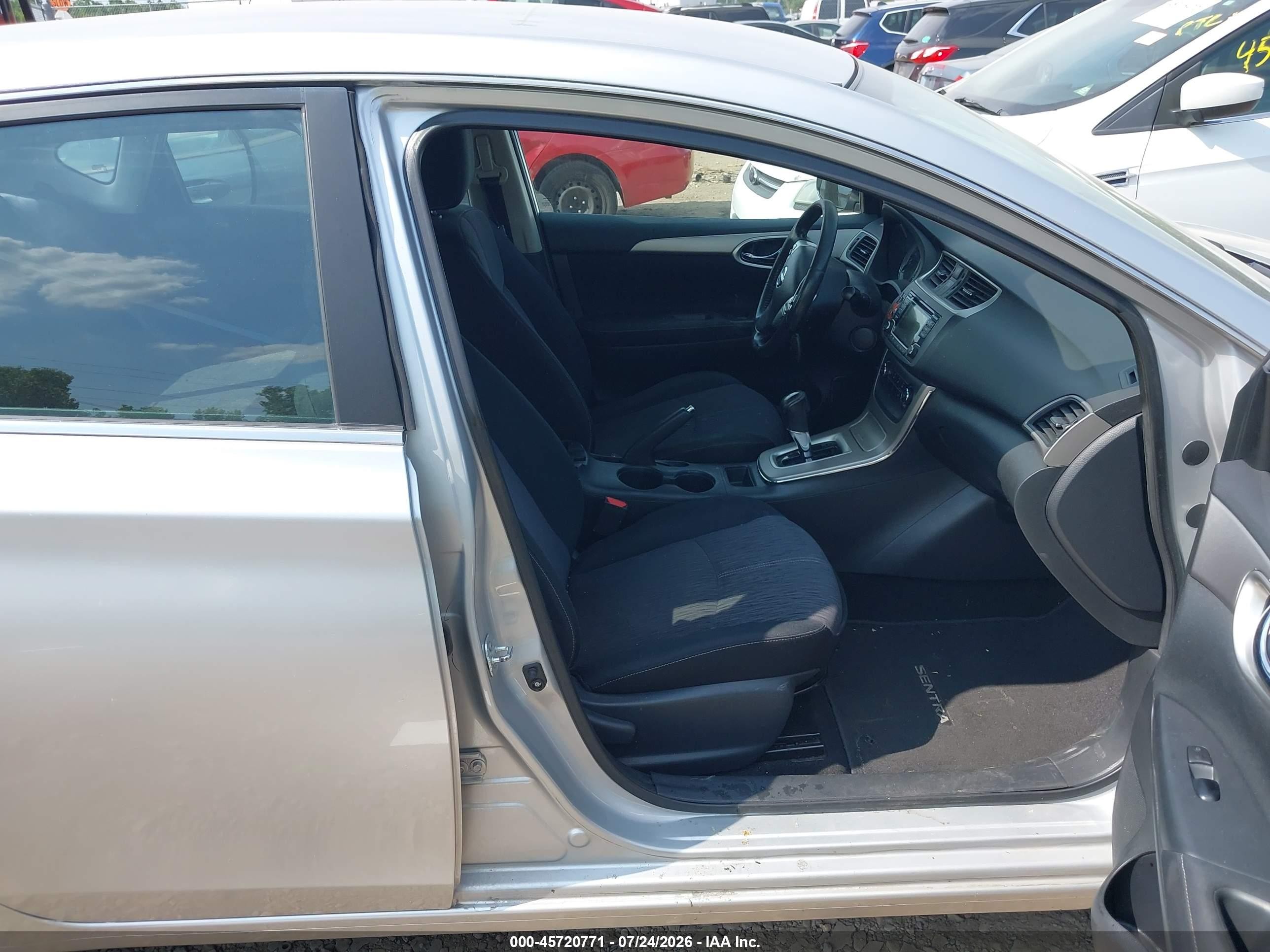 2015 Nissan Sentra Fe+ S/s/sl/sr/sv Silver vin: 3N1AB7AP3FY226022