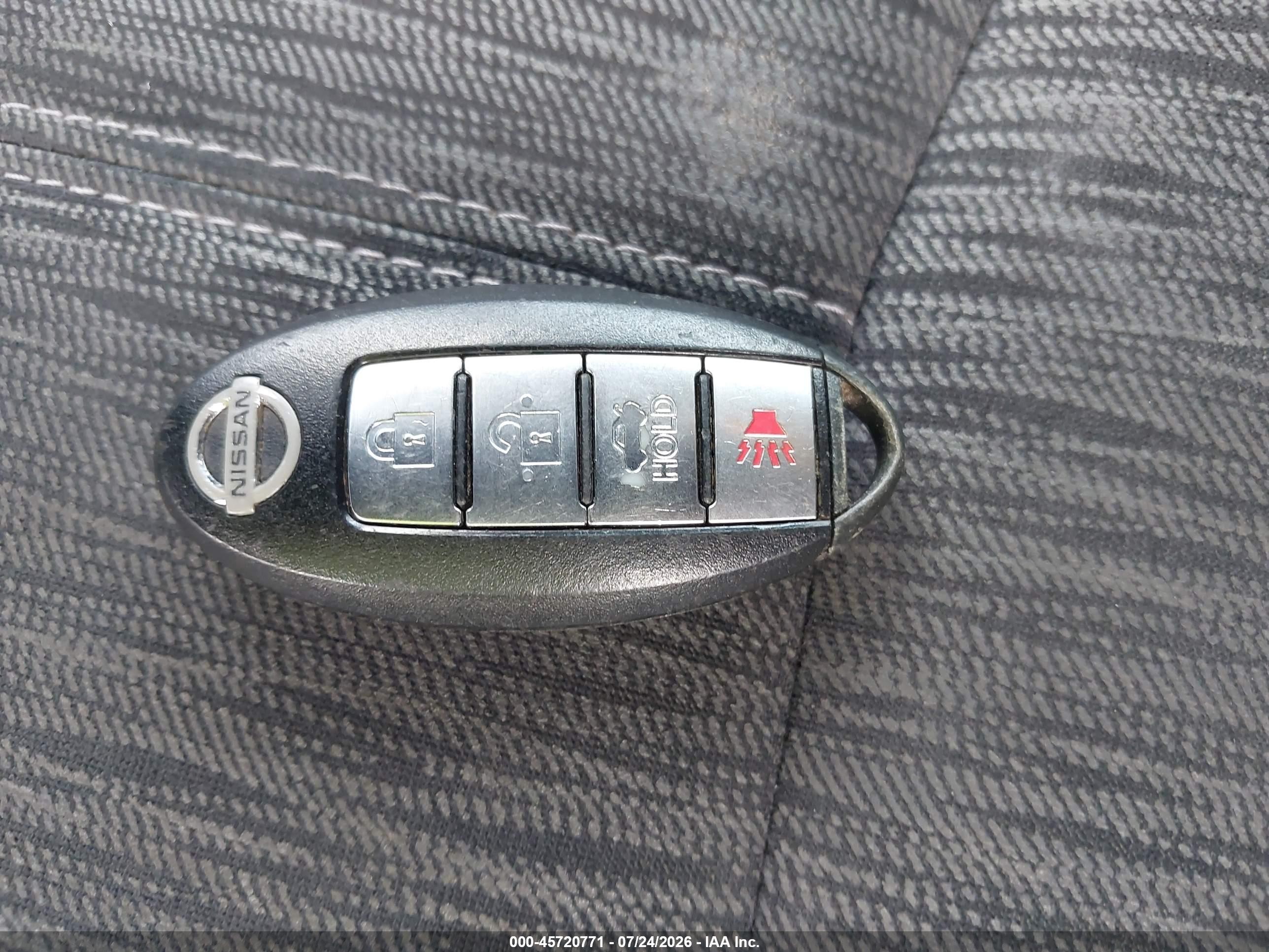 2015 Nissan Sentra Fe+ S/s/sl/sr/sv Silver vin: 3N1AB7AP3FY226022