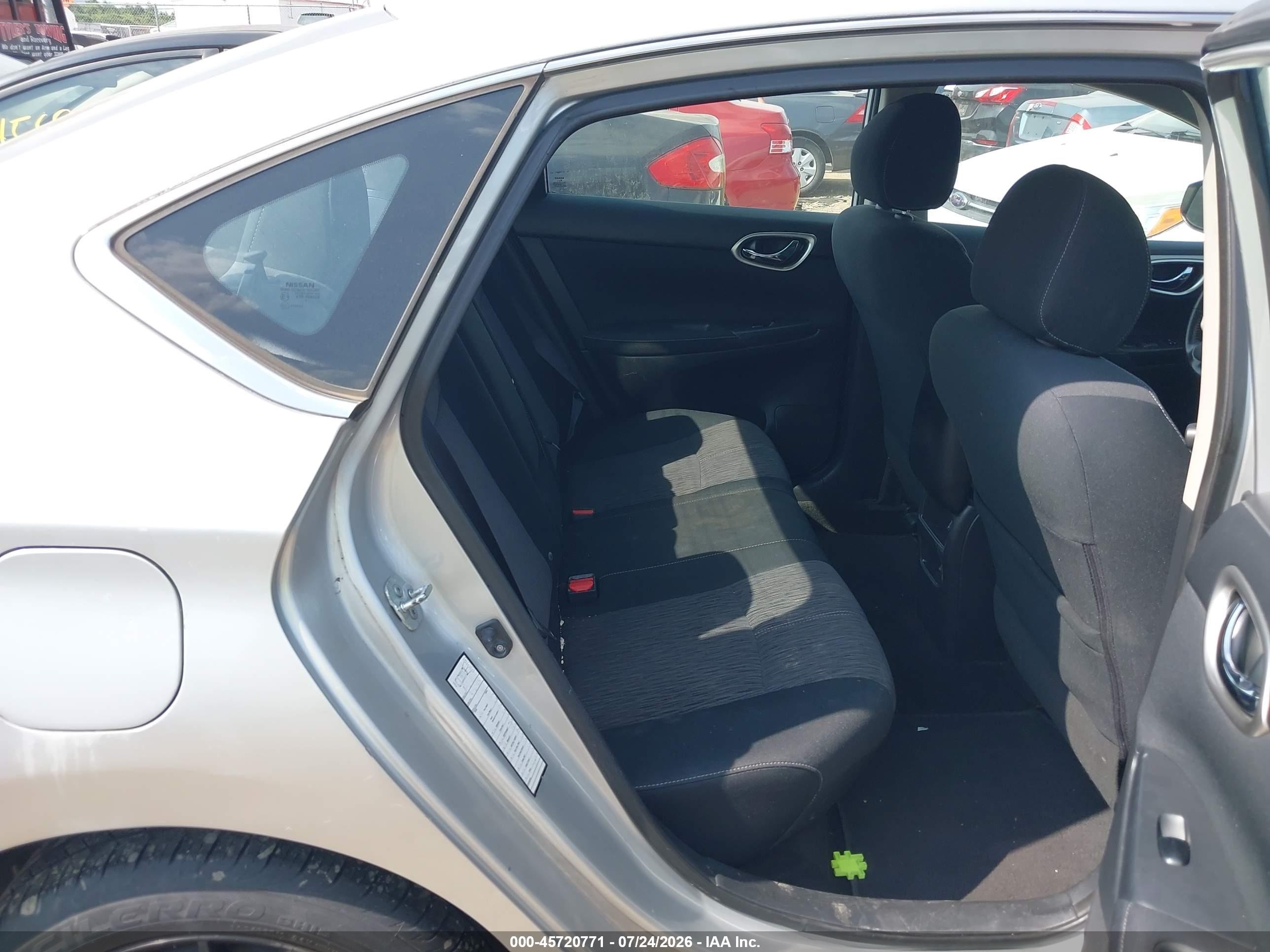 2015 Nissan Sentra Fe+ S/s/sl/sr/sv Silver vin: 3N1AB7AP3FY226022