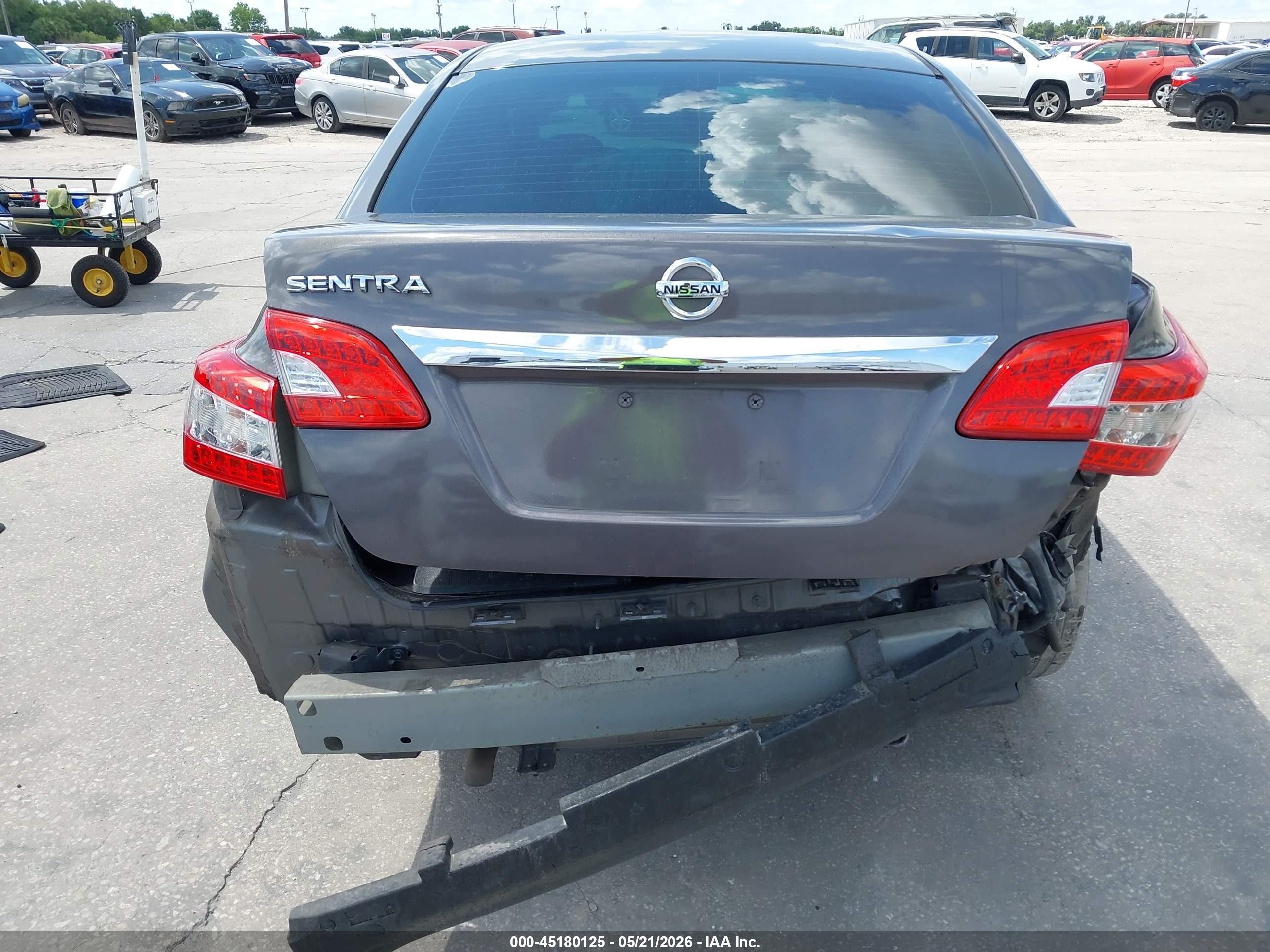 2015 Nissan Sentra S Серый vin: 3N1AB7AP3FY230393