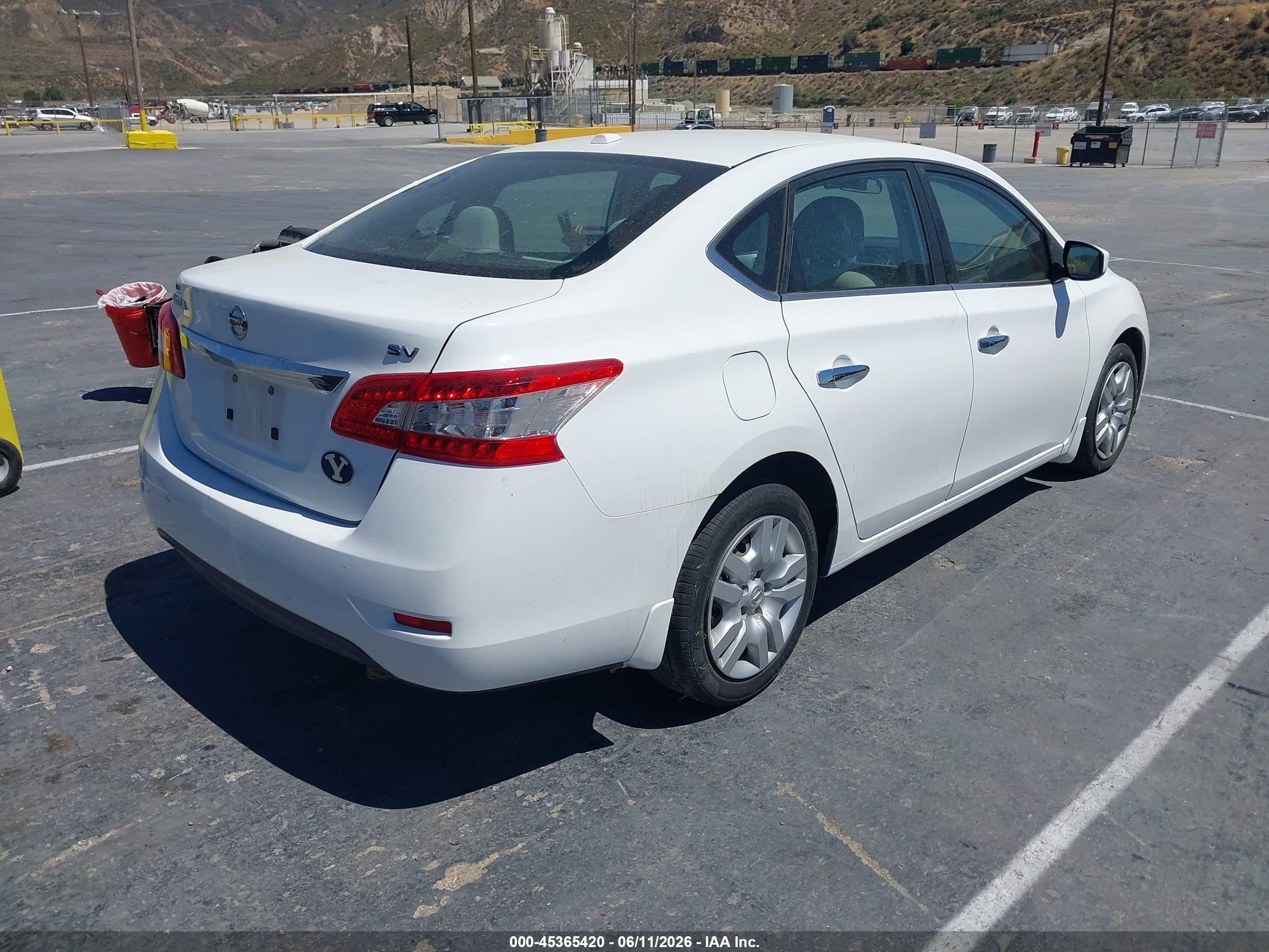 2015 Nissan Sentra Fe+ S/s/sl/sr/sv White vin: 3N1AB7AP3FY230894