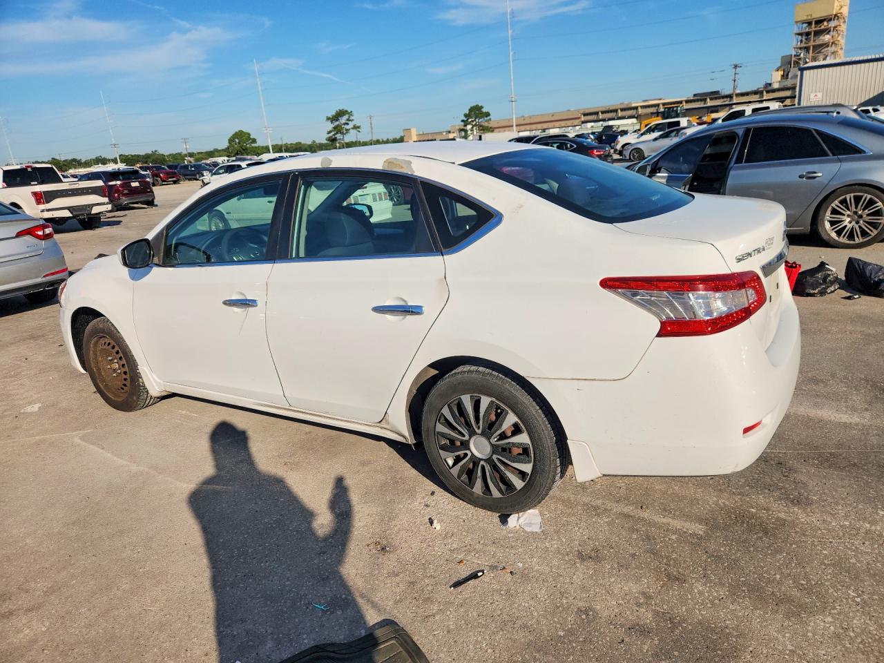 2015 Nissan Sentra S White vin: 3N1AB7AP3FY247131