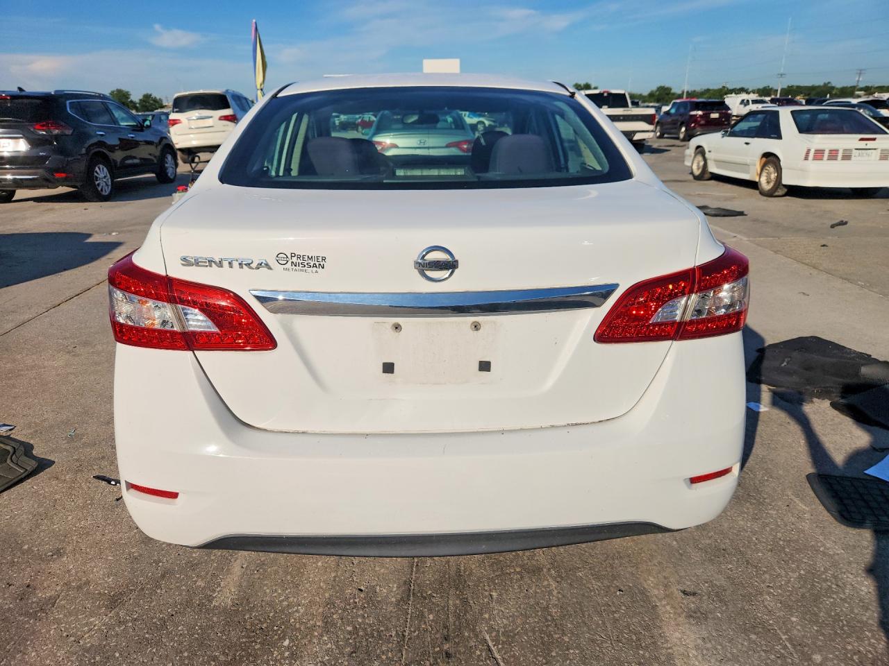 2015 Nissan Sentra S White vin: 3N1AB7AP3FY247131