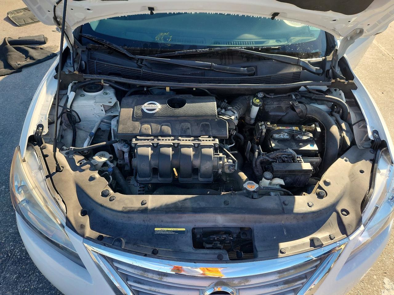 2015 Nissan Sentra S White vin: 3N1AB7AP3FY247131