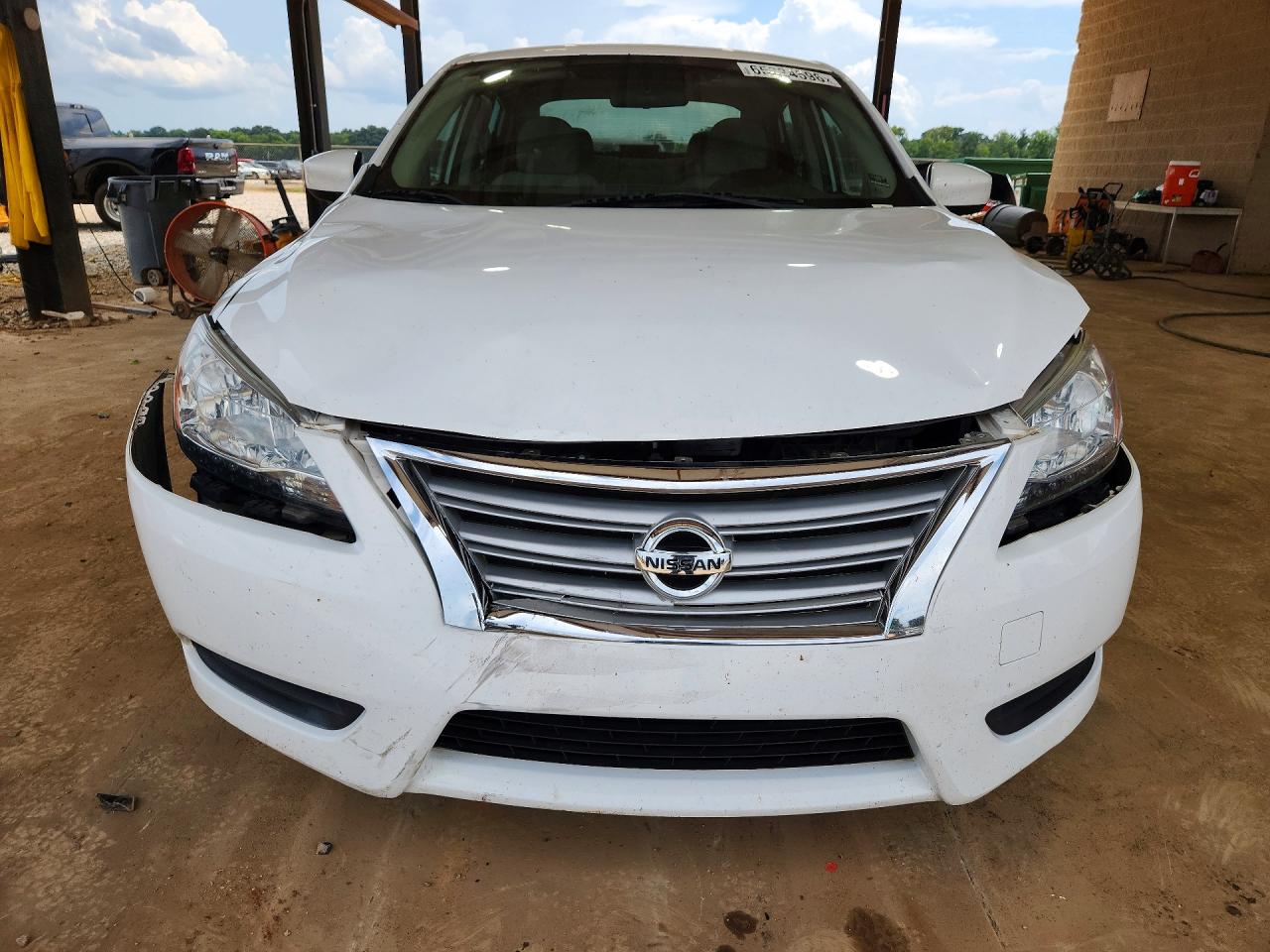 2015 Nissan Sentra S Белый vin: 3N1AB7AP3FY252183