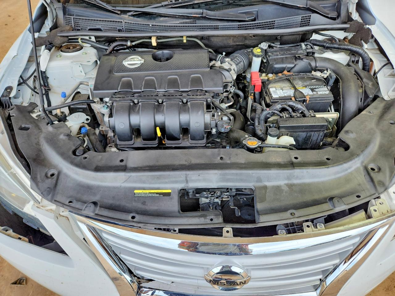 2015 Nissan Sentra S Белый vin: 3N1AB7AP3FY252183
