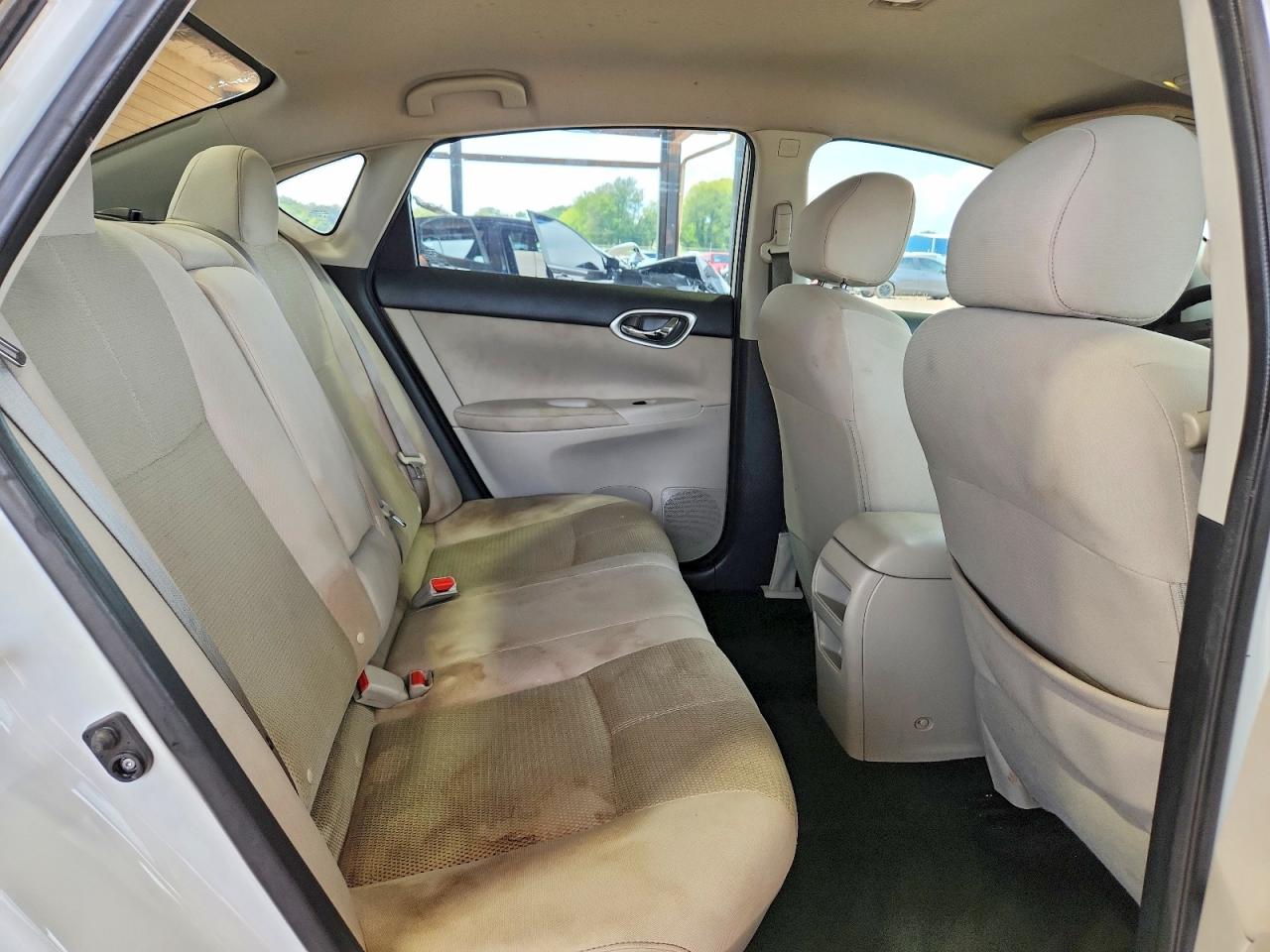 2015 Nissan Sentra S Белый vin: 3N1AB7AP3FY252183