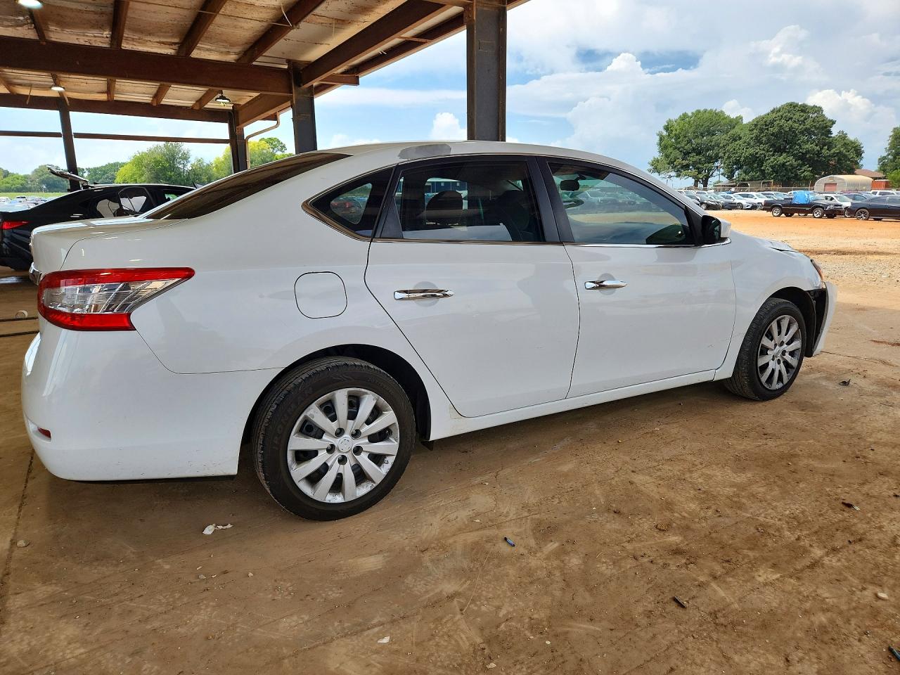 2015 Nissan Sentra S Белый vin: 3N1AB7AP3FY252183